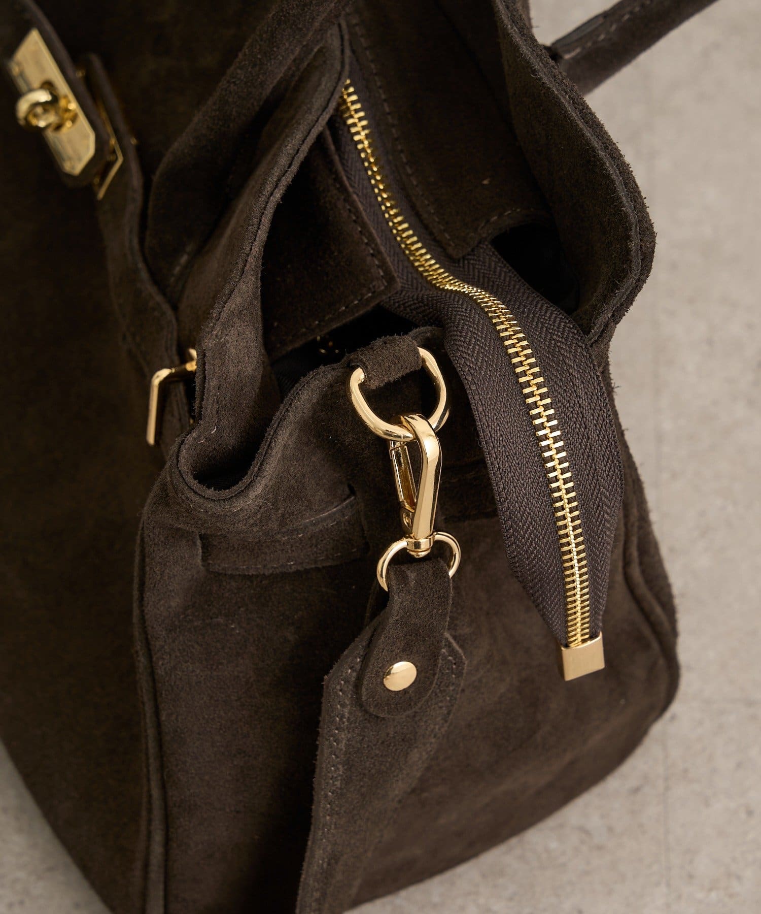 Omekashi(オメカシ) 【MILLELA FIRENZE】スエードハンドバッグ