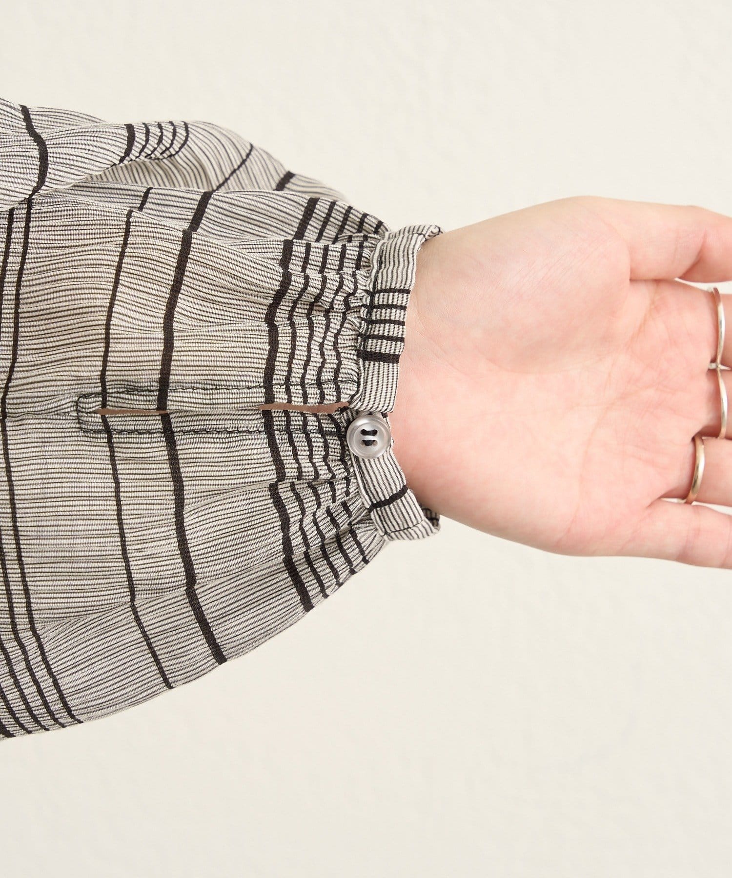 Omekashi(オメカシ) オフショルブラウス