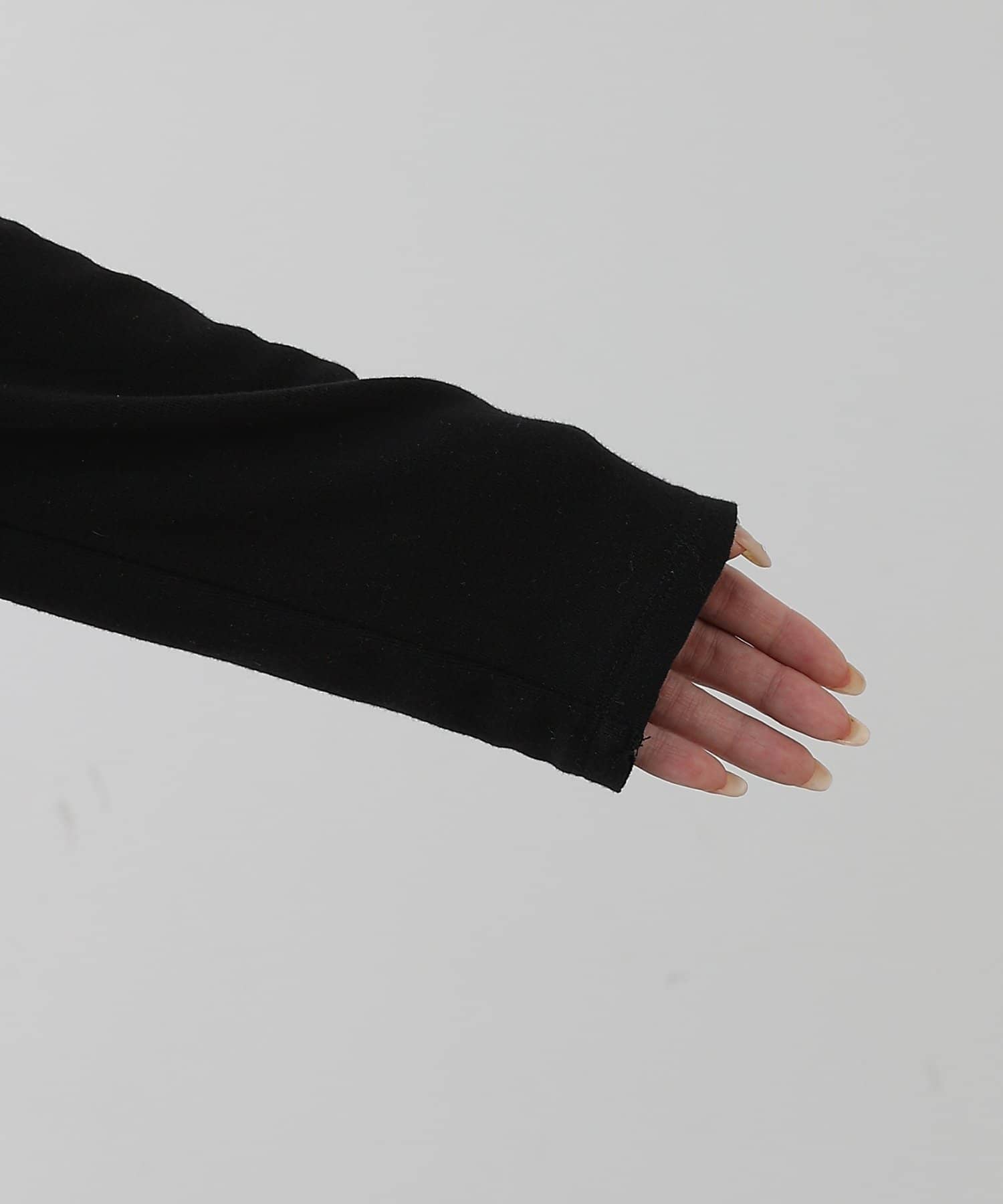 COLONY 2139(コロニー トゥーワンスリーナイン) レイヤード風カットトップス