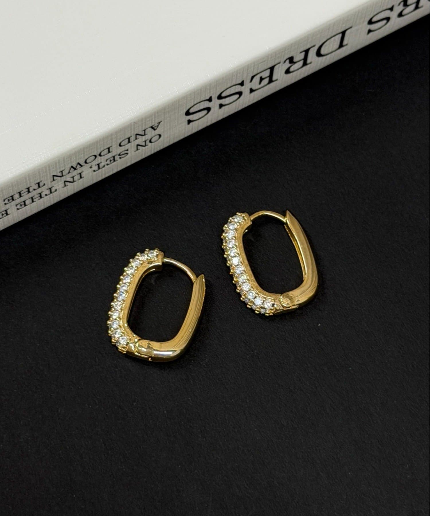 LOUNGEDRESS(ラウンジドレス) 【GALENA/ガレナ】きらきらピアス