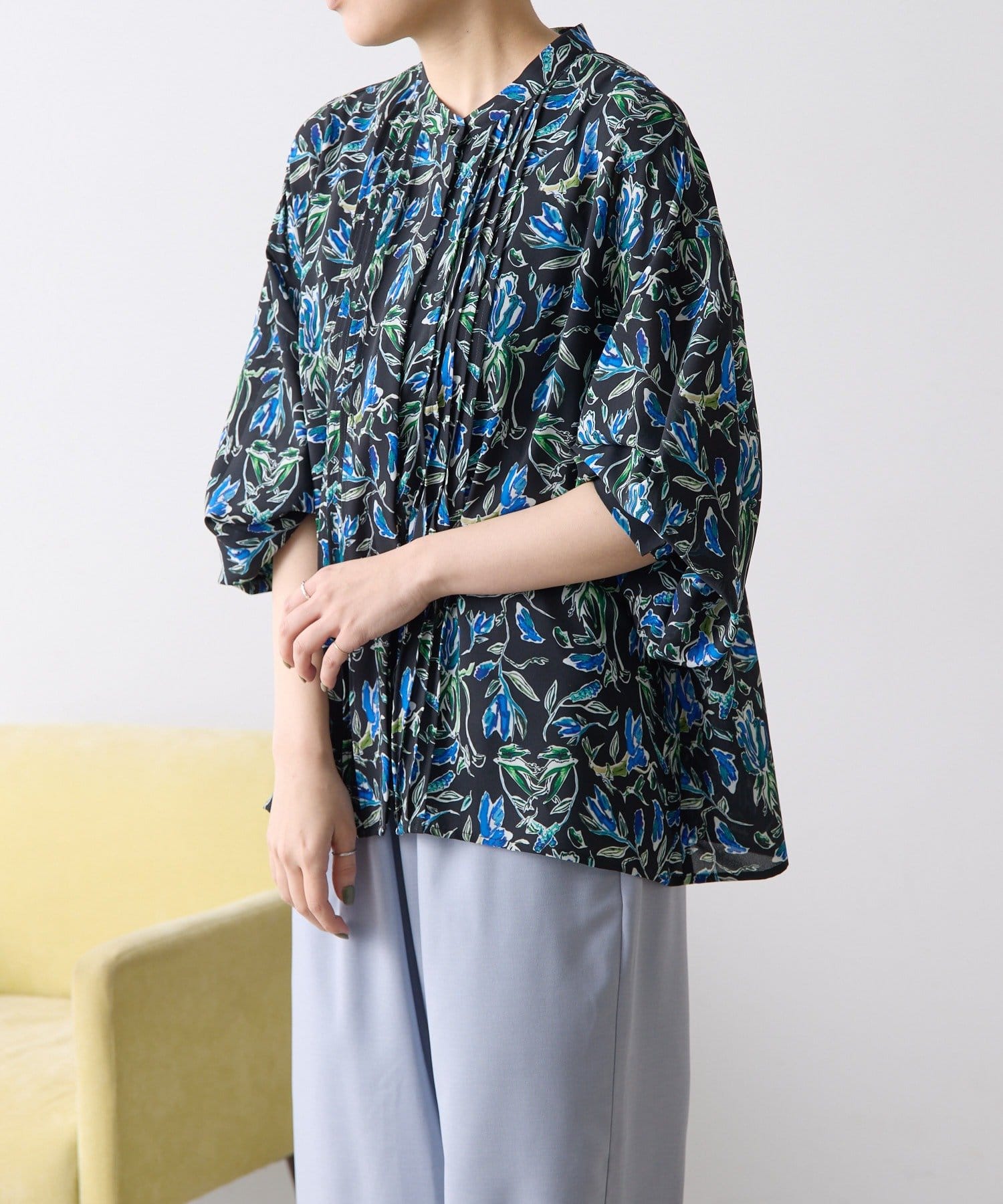 ear PAPILLONNER(イア パピヨネ) 《華やか/春ブラウス》花柄ピンタックブラウス【SUM1 STYLE(スミスタイル)】