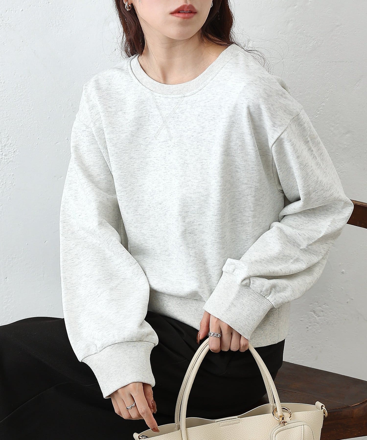 COLONY 2139(コロニー トゥーワンスリーナイン) ラメ裏毛クルーコンパクトプルオーバー