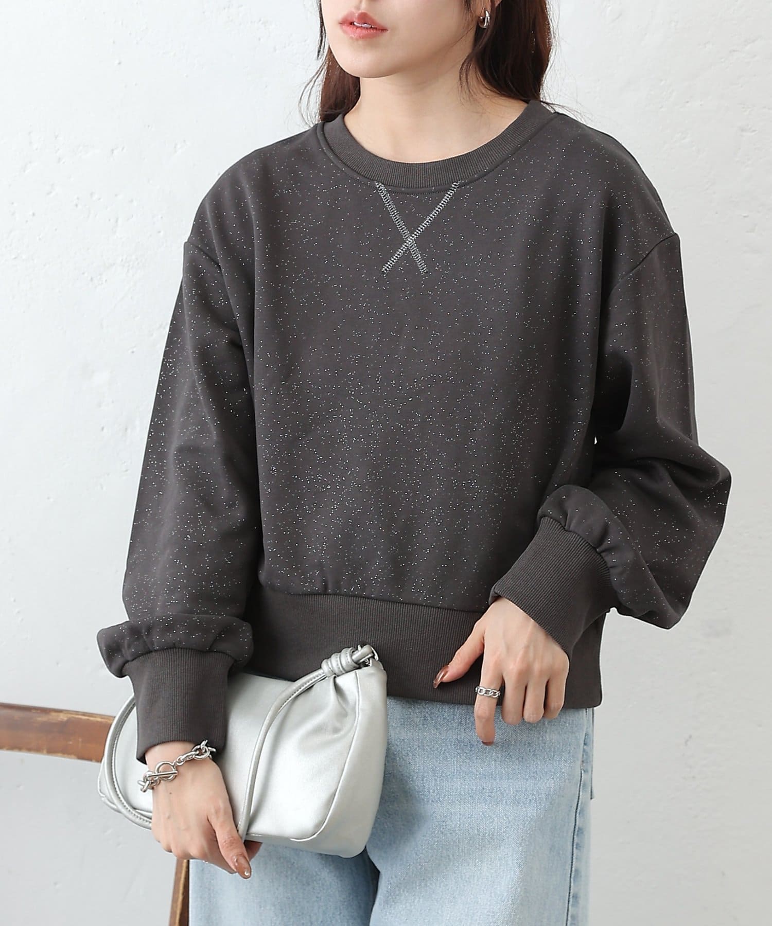 COLONY 2139(コロニー トゥーワンスリーナイン) ラメ裏毛クルーコンパクトプルオーバー