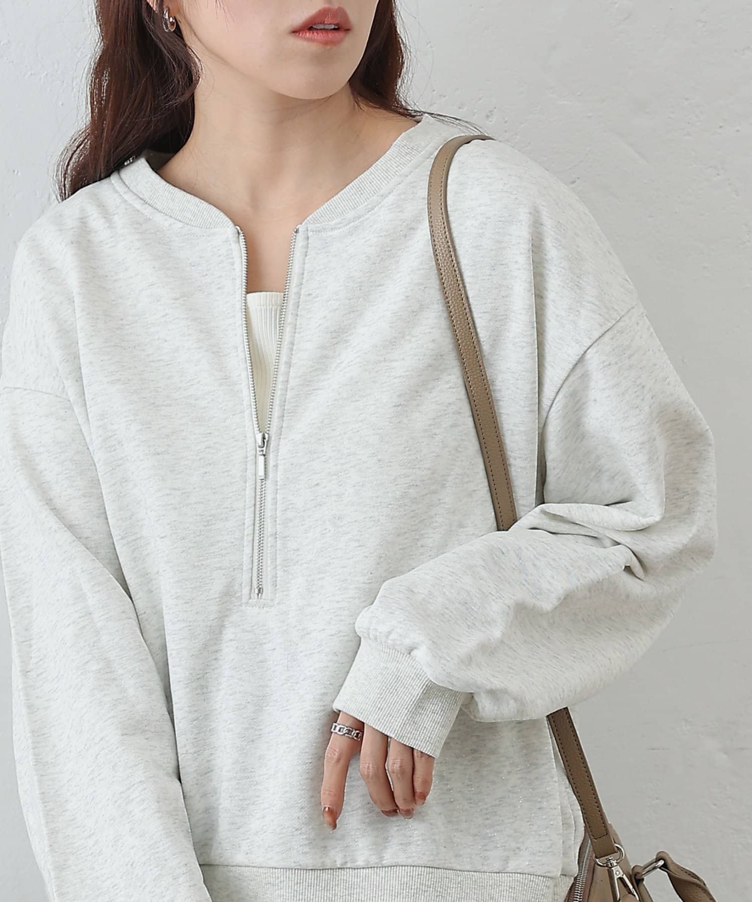 COLONY 2139(コロニー トゥーワンスリーナイン) ラメ裏毛ハーフジッププルオーバー