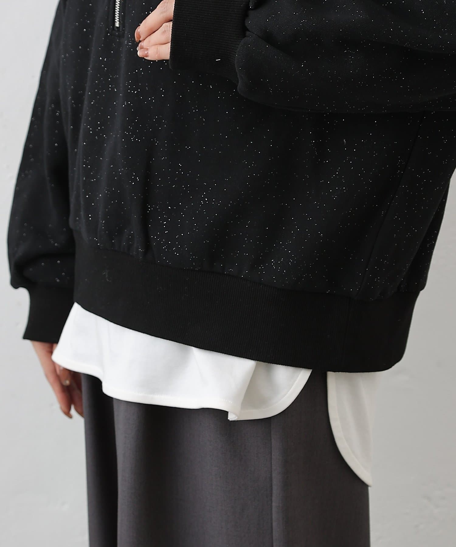 COLONY 2139(コロニー トゥーワンスリーナイン) ラメ裏毛ハーフジッププルオーバー