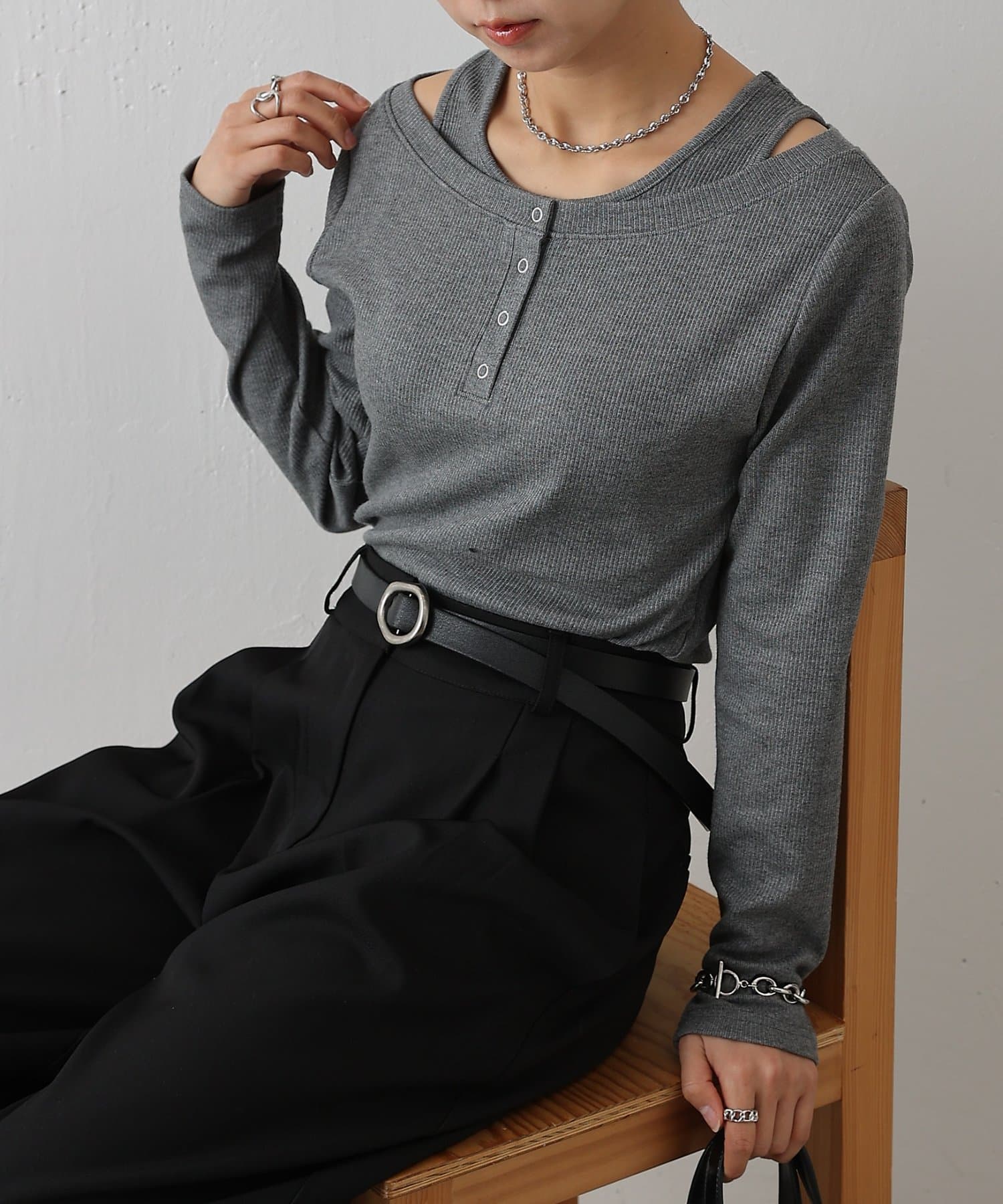 COLONY 2139(コロニー トゥーワンスリーナイン) テレコレイヤードヘンリーネックプルオーバー