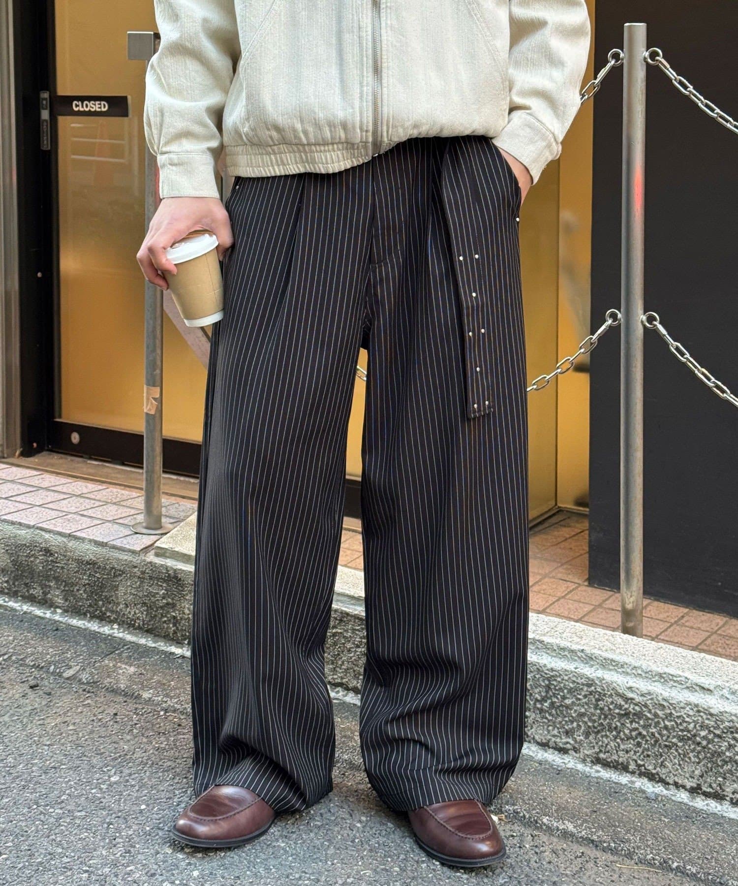 CIAOPANIC(チャオパニック) ベルト付きピンストライプスタッズワイドスラックス