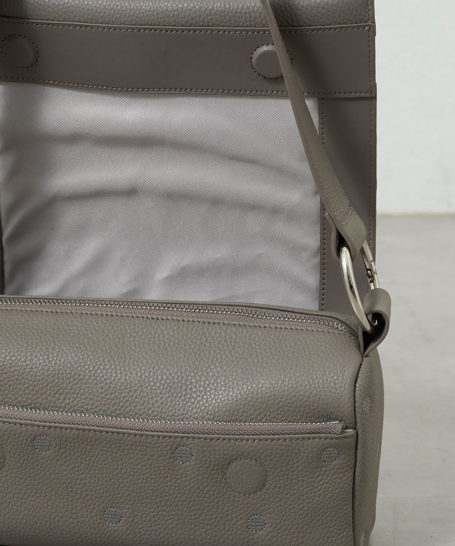 BEARDSLEY(ビアズリー) ドットボディバッグ