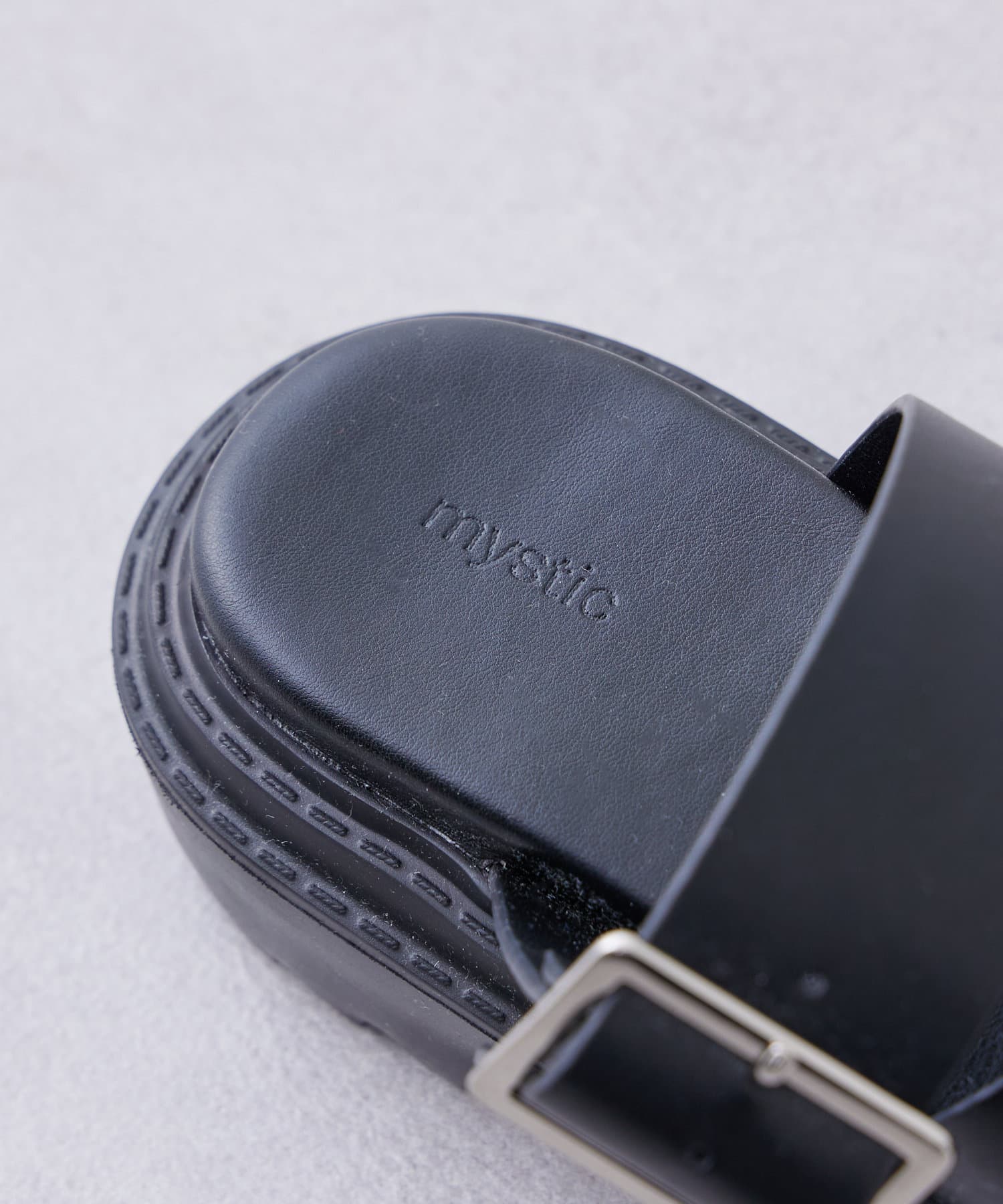 OUTLET(アウトレット) 【mystic】ボリュームクロスサンダル