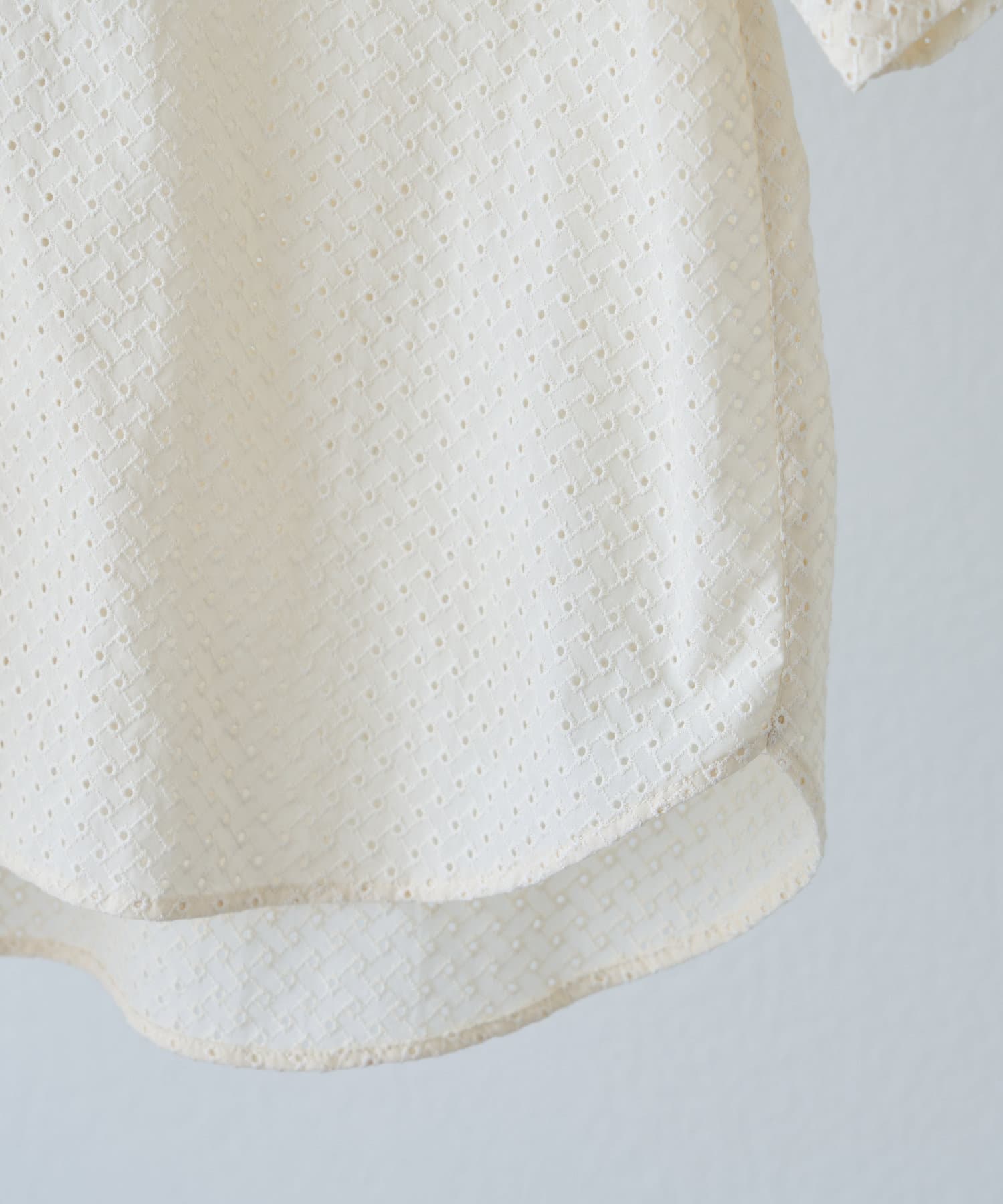 OUTLET(アウトレット) 【CIAOPANIC TYPY】ユニセックスジャガード刺繍レースシャツ