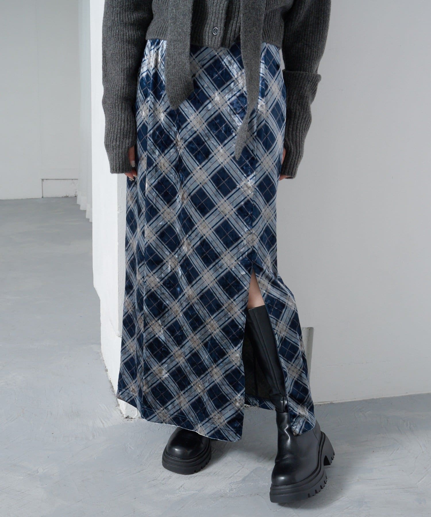 OUTLET(アウトレット) 【Kastane】チェックベロアスカート