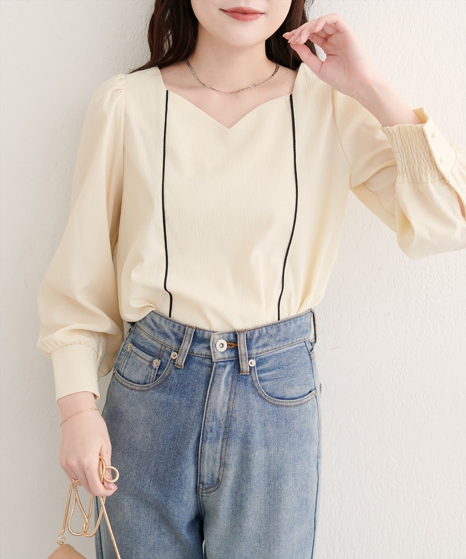 natural couture】ハートネックパイピング配色ブラウス | NICE CLAUP