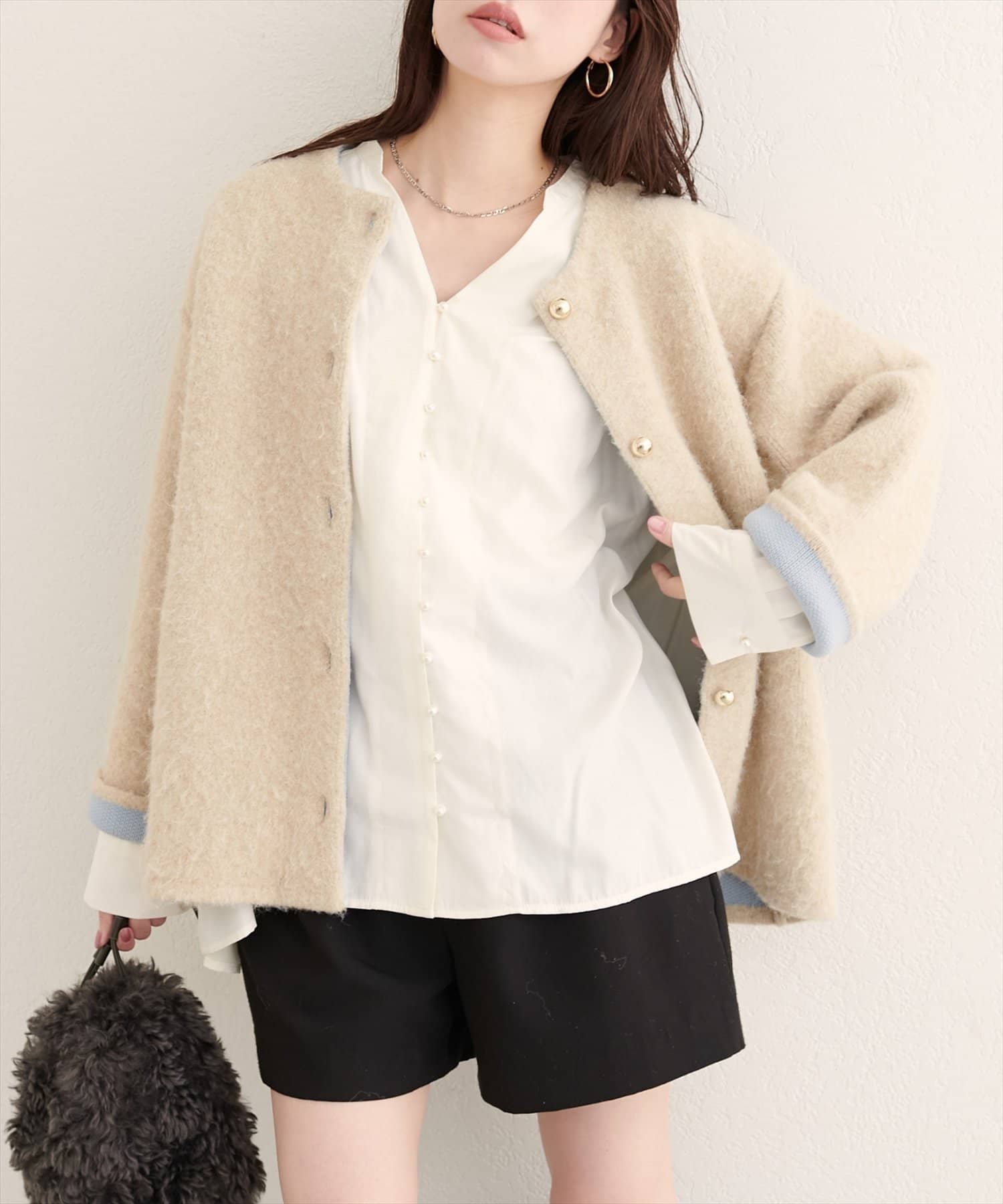 NICE CLAUP / OLIVE des OLIVE OUTLET(ナイスクラップ  / オリーブ デ オリーブ アウトレット) 【EVERY.VERY niceclaup】ボタン開きゆるシャツブラウス