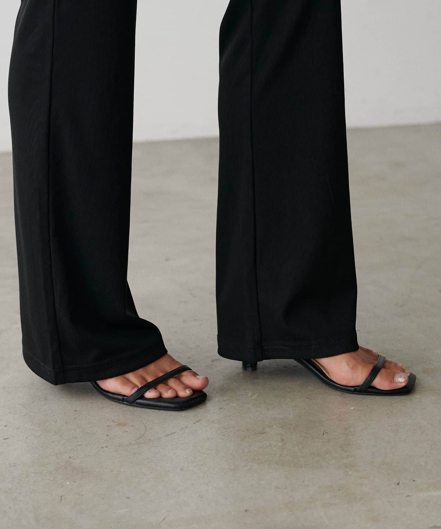 NICE CLAUP / OLIVE des OLIVE OUTLET(ナイスクラップ  / オリーブ デ オリーブ アウトレット) 【LARUTA】美しいシルエットリブパンツ