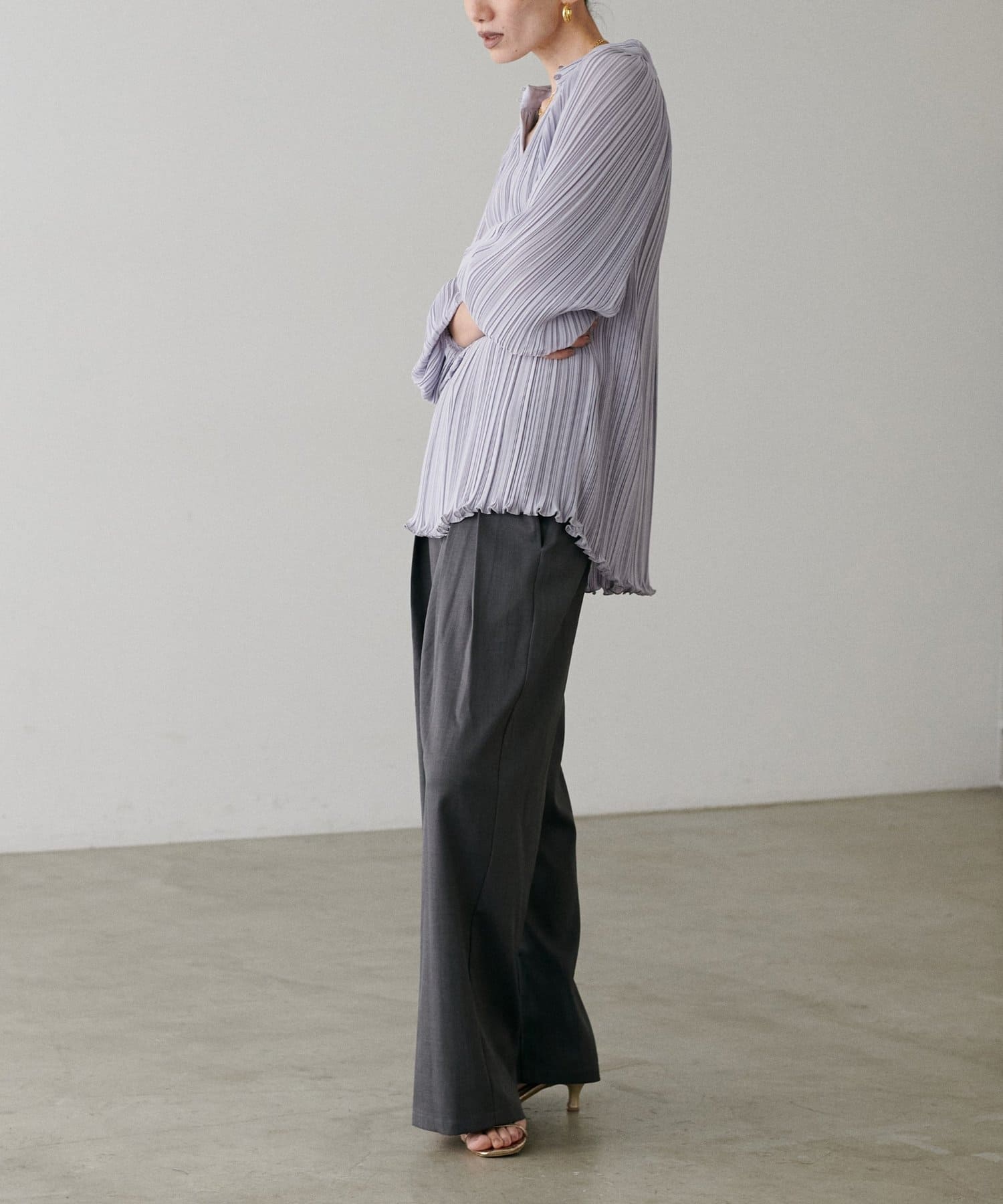 NICE CLAUP / OLIVE des OLIVE OUTLET(ナイスクラップ  / オリーブ デ オリーブ アウトレット) 【LARUTA】プリーツスモックブラウス