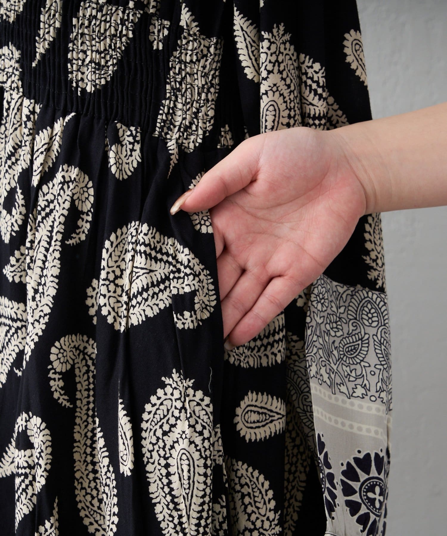 Remind me and forever(リマインドミーアンドフォーエバー) 【India series】【nane/WEB限定】エスニック柄マキシワンピース