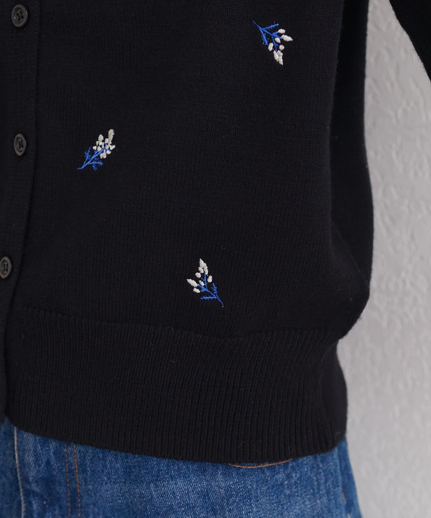 natural couture(ナチュラルクチュール) PBTフラワー刺繍クロップドカーディガン