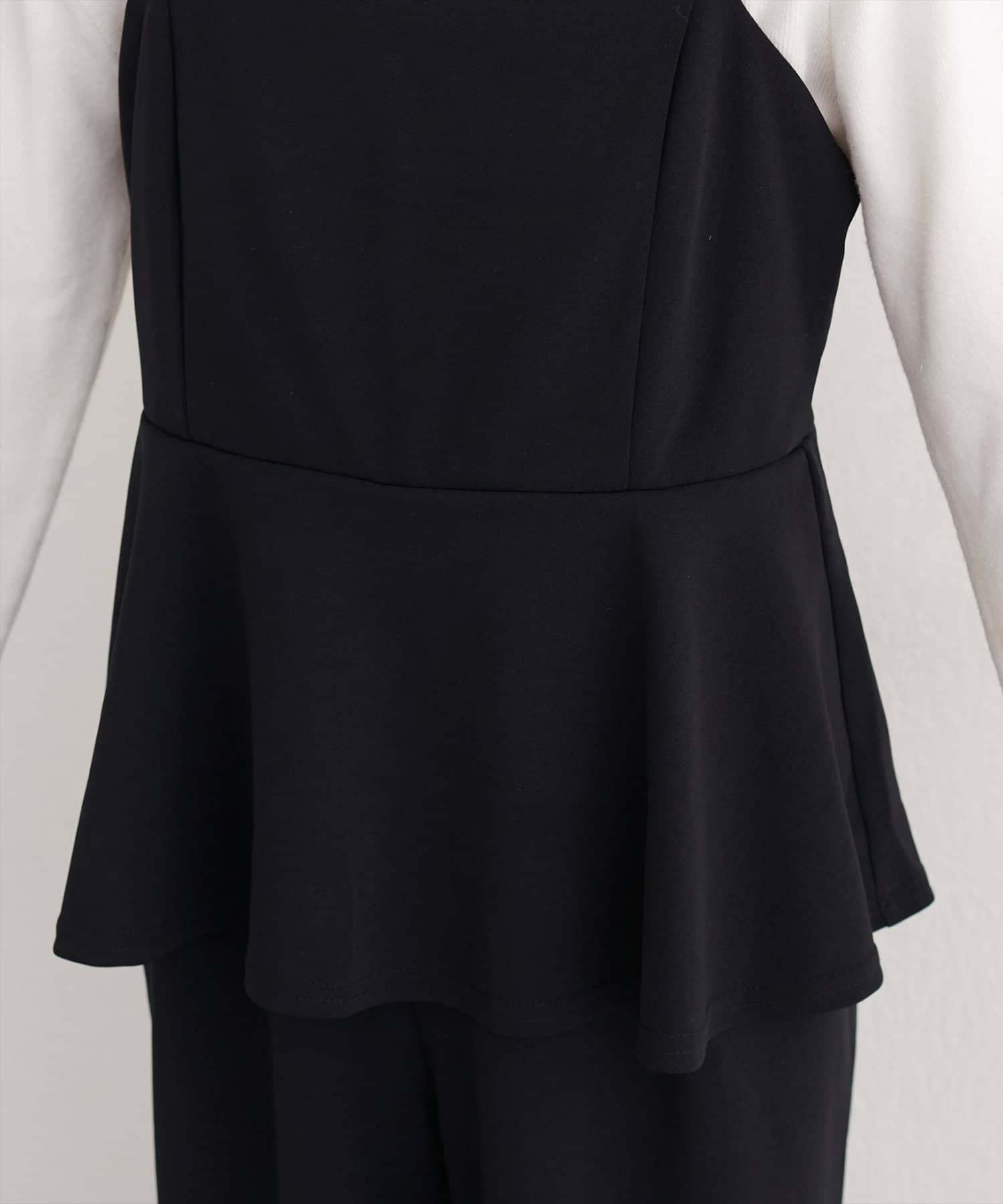 natural couture(ナチュラルクチュール) ストレッチぺプラムオールインワン