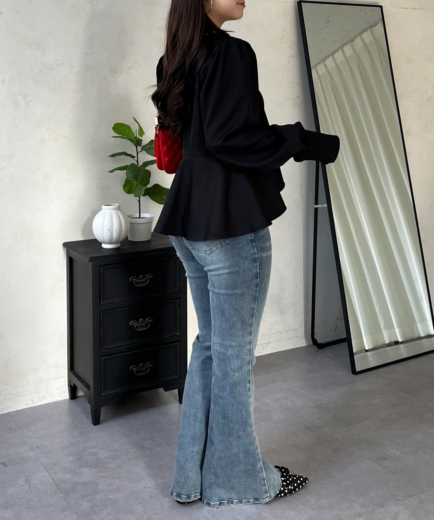 prose verse(プロズヴェール) 【春服総選挙対象商品】パフスリーブVネックペプラムフレアブラウス