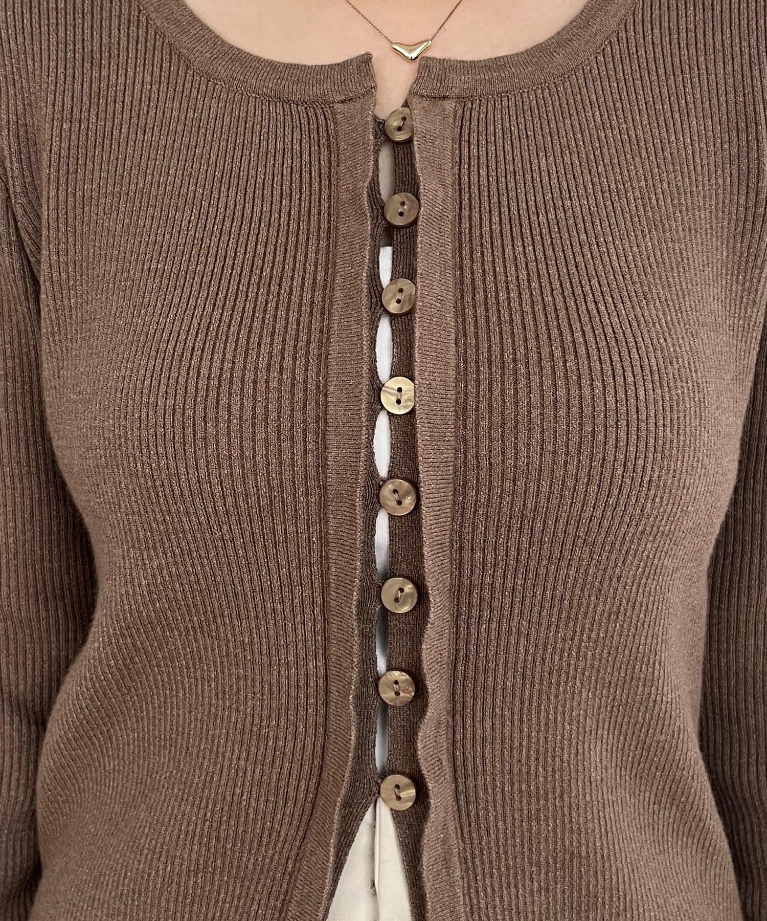 CAPRICIEUX LE'MAGE(カプリシュレマージュ) 肩開きセッパボタンカーディガン