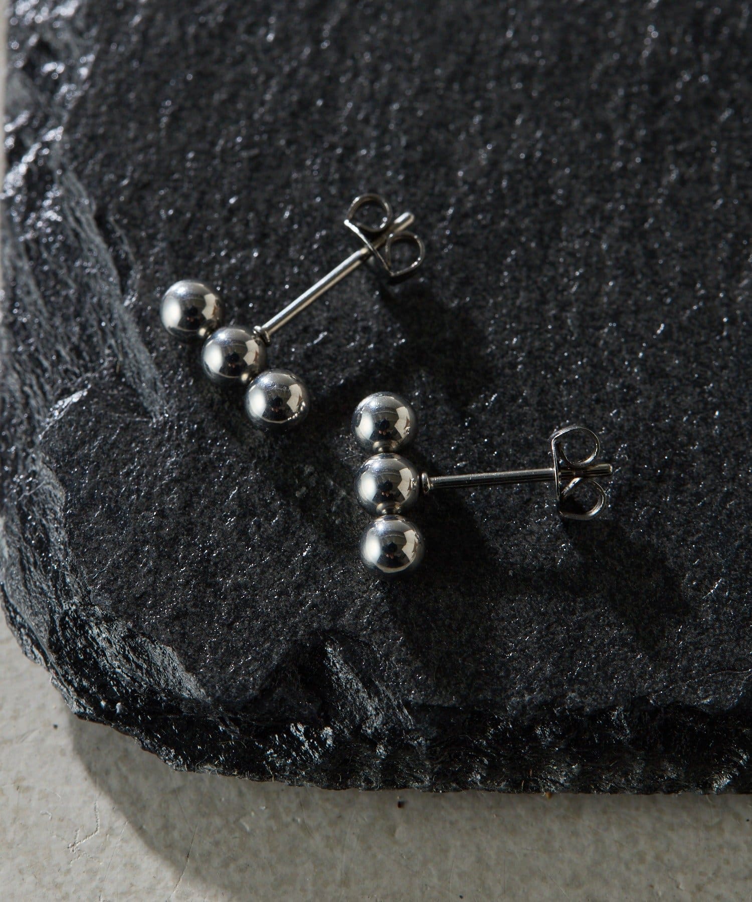 COLLAGE GALLARDAGALANTE(コラージュ ガリャルダガランテ) 【Sivelle./シヴェル】ステンレスボールスティックピアス