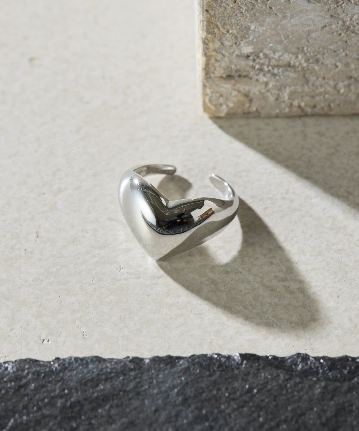 COLLAGE GALLARDAGALANTE(コラージュ ガリャルダガランテ) 【Sivelle./シヴェル】ステンレスカーブハートリング