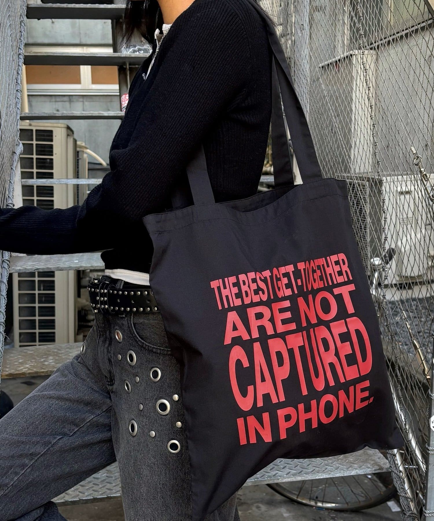 WHO’S WHO gallery(フーズフーギャラリー) 【WEB限定】メッセージロゴトートバッグ