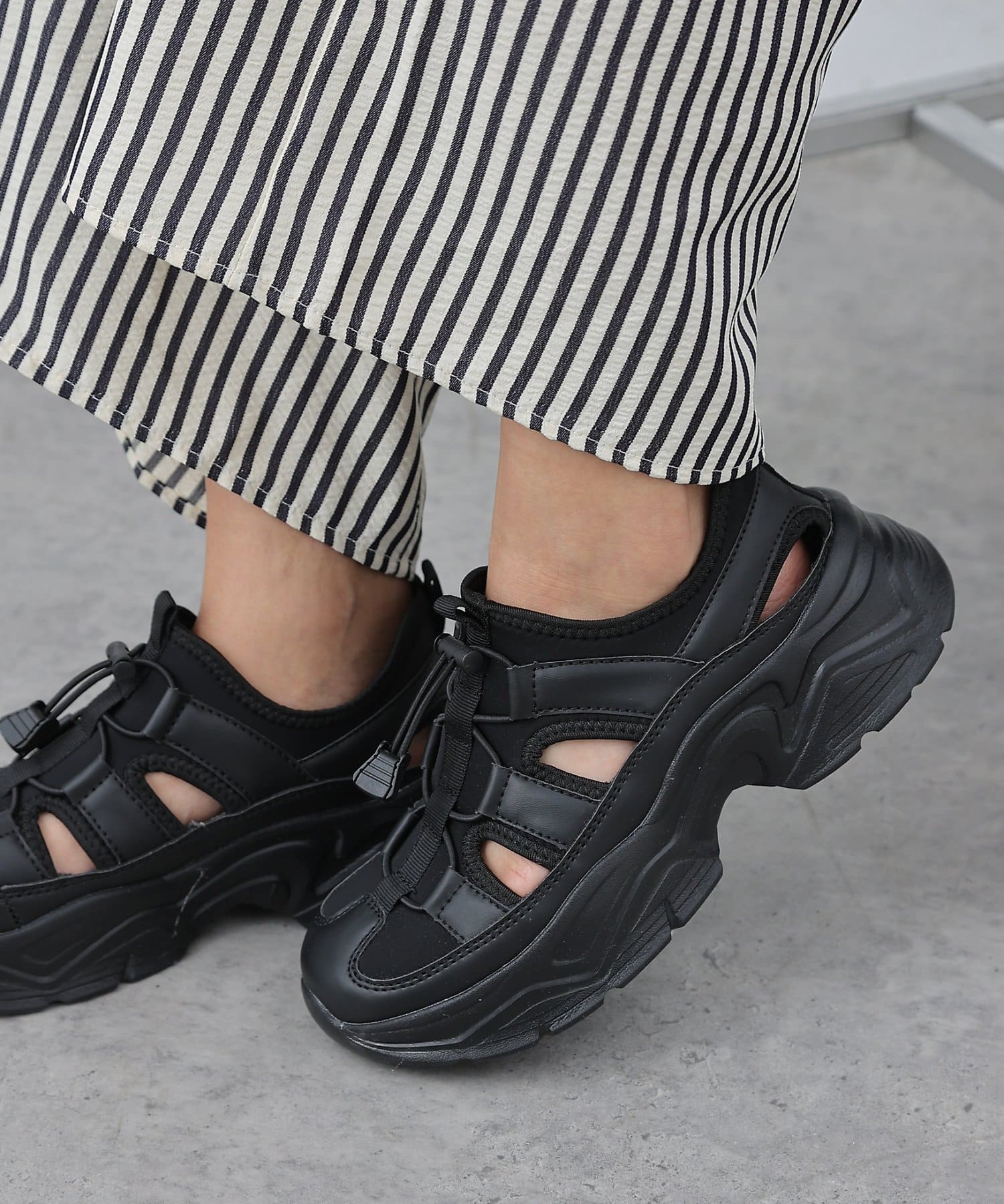 COLONY 2139(コロニー トゥーワンスリーナイン) 厚底スニーカーサンダル