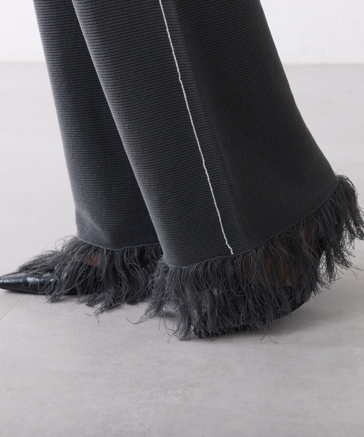 COLLAGE GALLARDAGALANTE(コラージュ ガリャルダガランテ) サイドラインフリンジニットパンツ