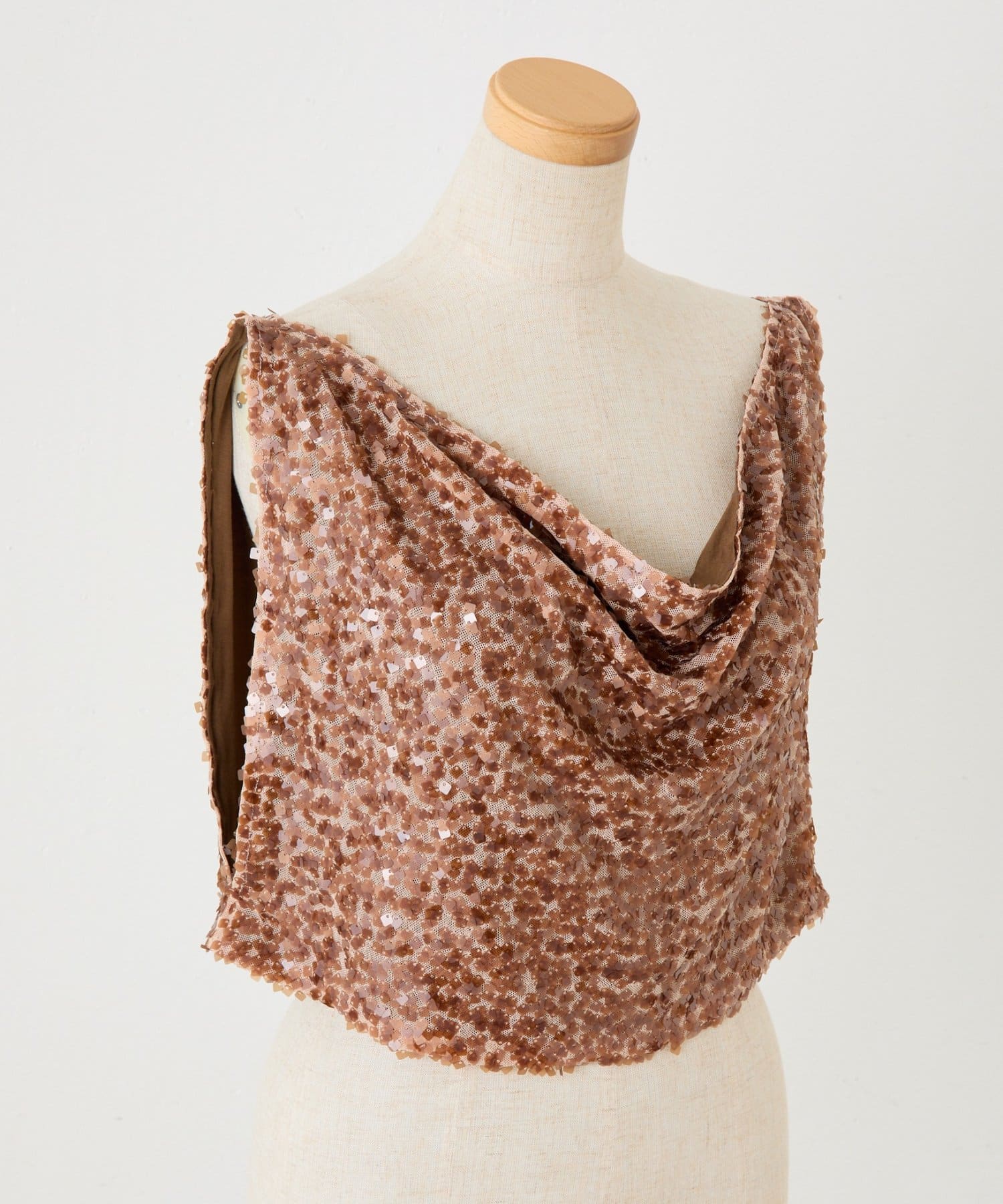 COLLAGE GALLARDAGALANTE(コラージュ ガリャルダガランテ) 【プラスワンアイテム】スパンコールドレープベスト