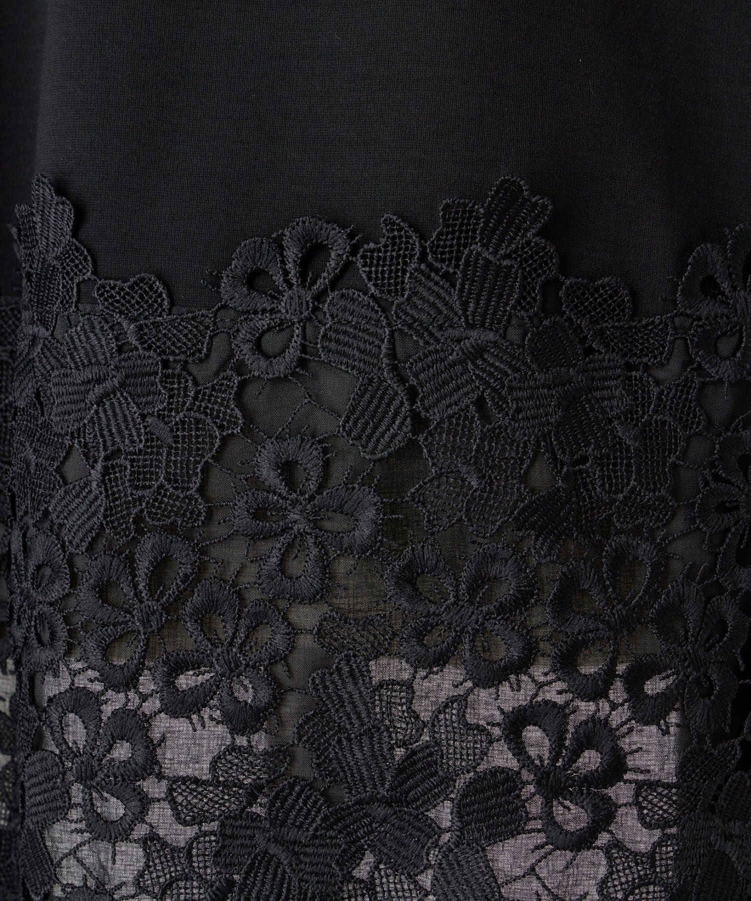 BEARDSLEY(ビアズリー) 裾レースカットソー