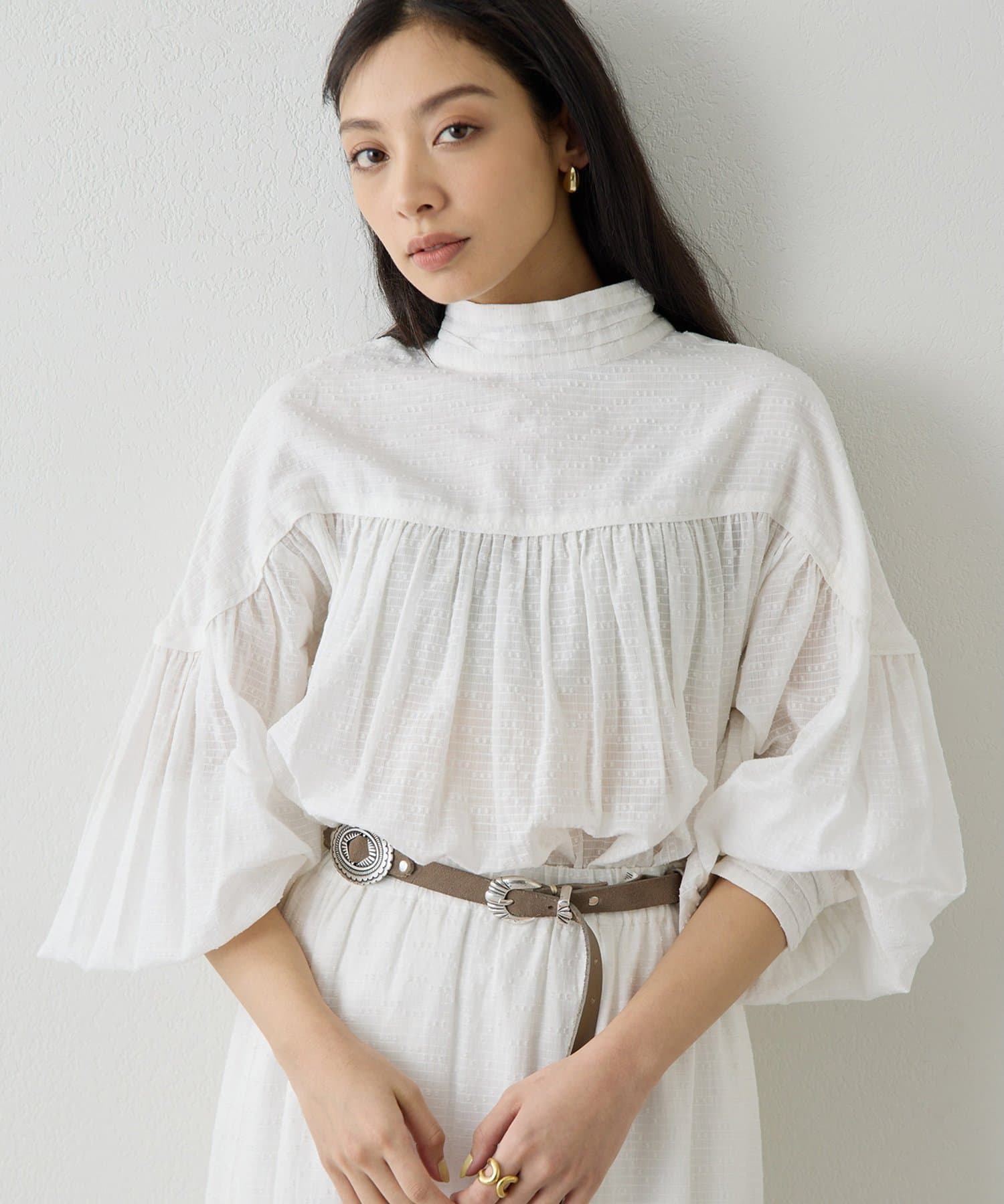 Whim Gazette(ウィム ガゼット) コットンギャザー切替ブラウス