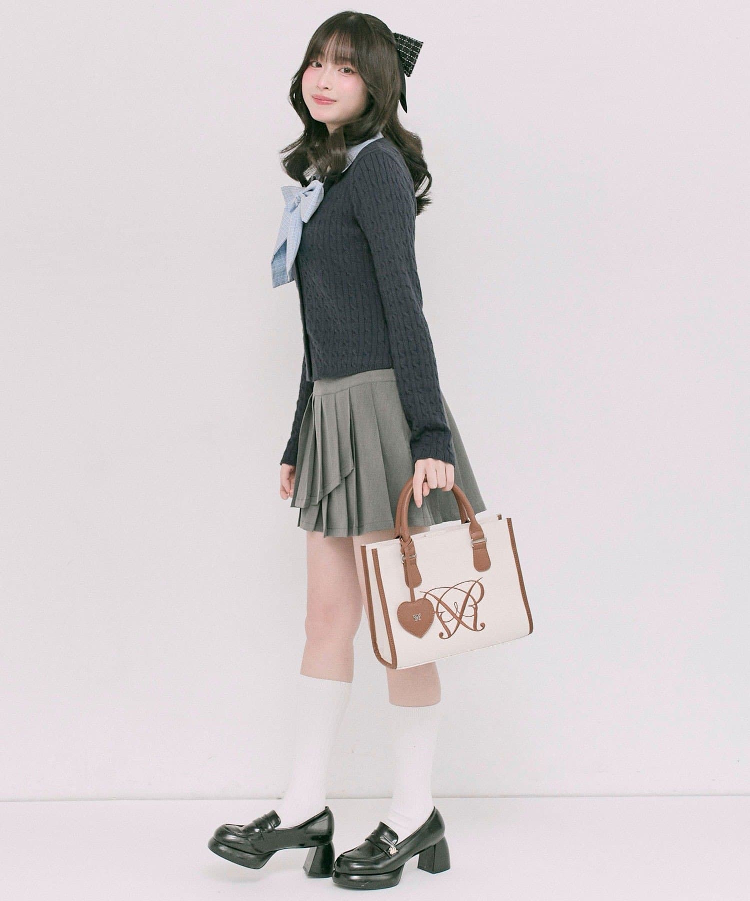 OLIVE des OLIVE(オリーブ デ オリーブ) 【収納力◎】Aimerianejoieハートミラーチャーム付きミニトート