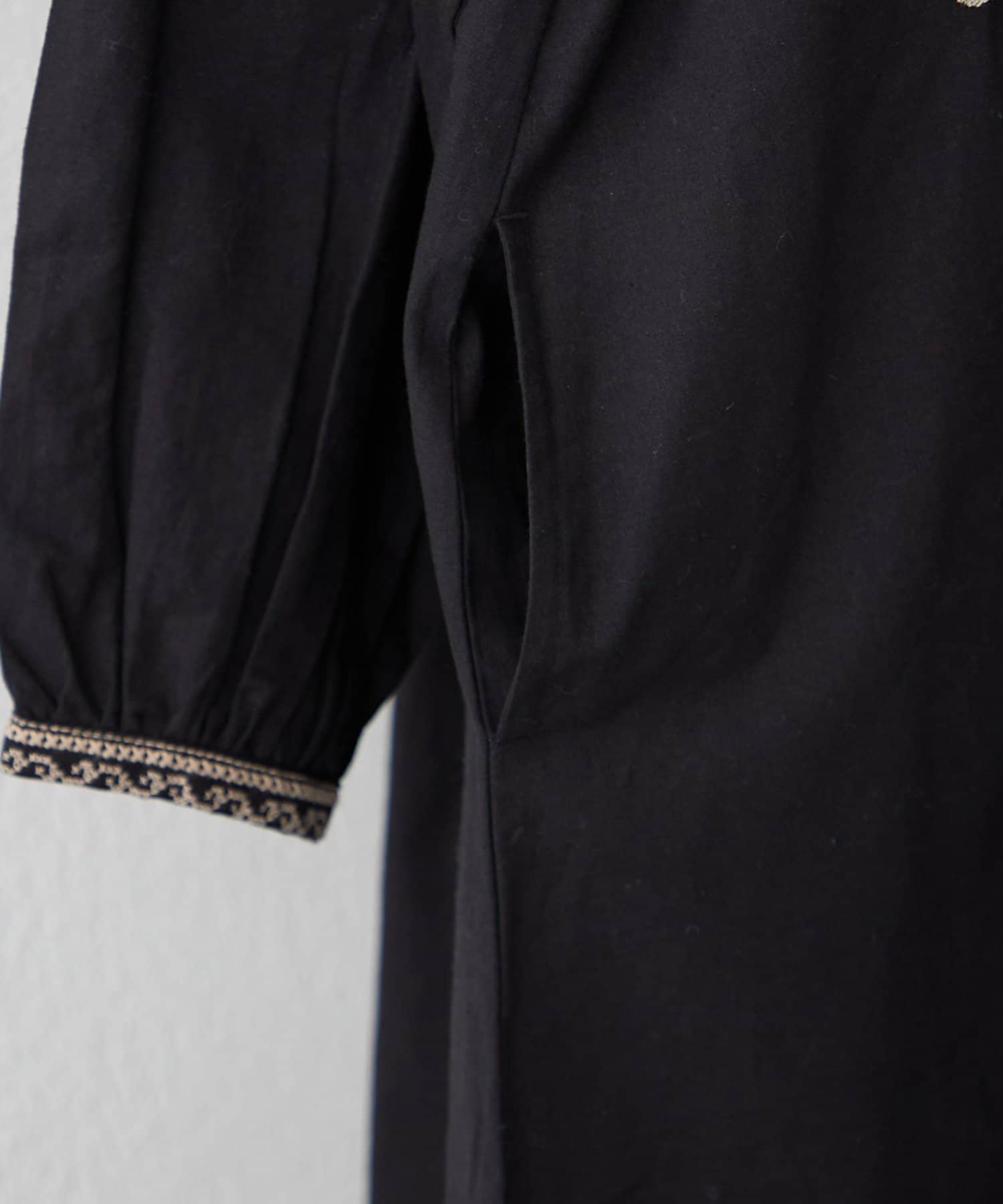 Remind me and forever(リマインドミーアンドフォーエバー) 【India series】【nane】刺繍前開きワンピース