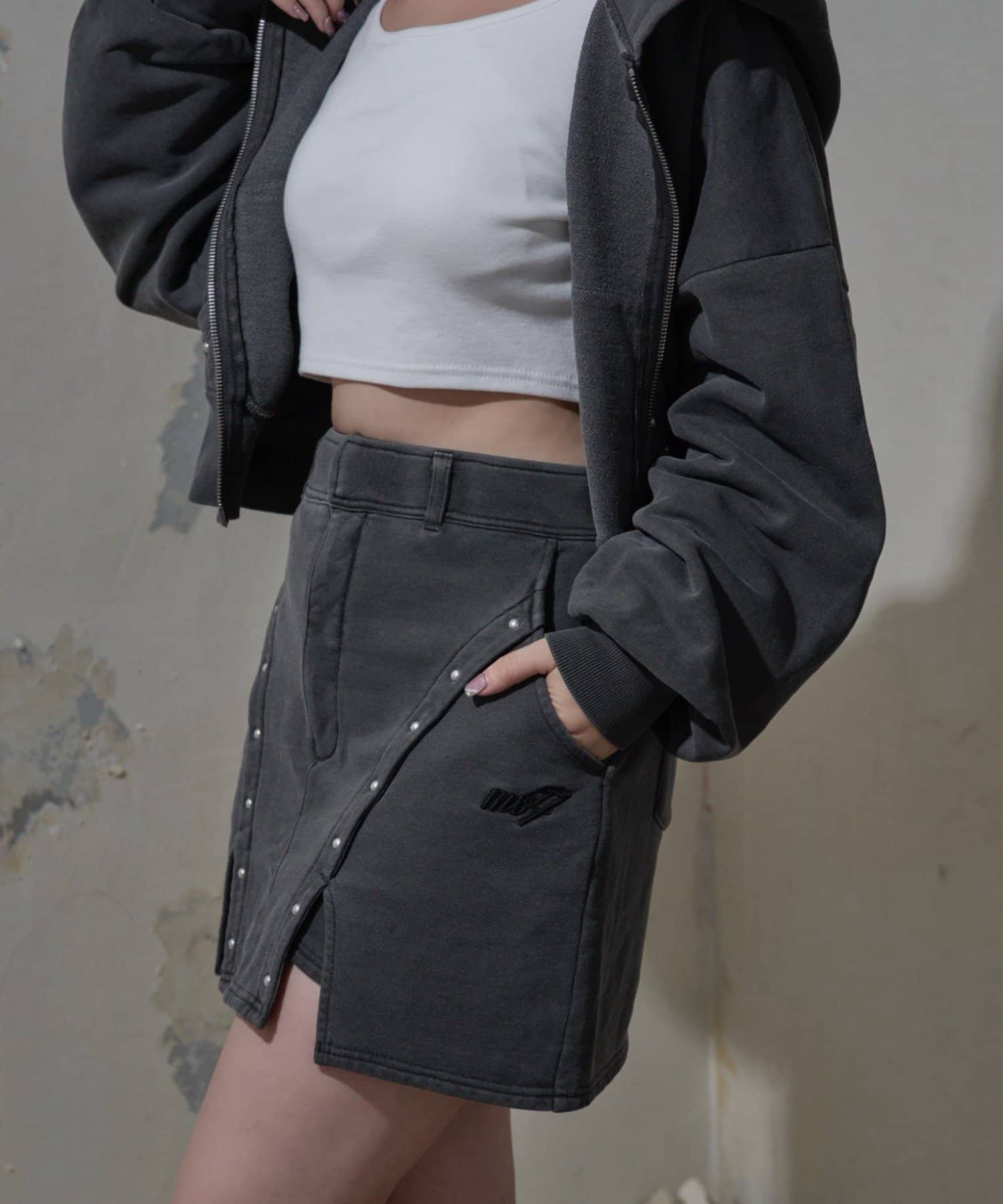 Remind me and forever(リマインドミーアンドフォーエバー) 【Mavie..7】スタッズ付ミニスコート