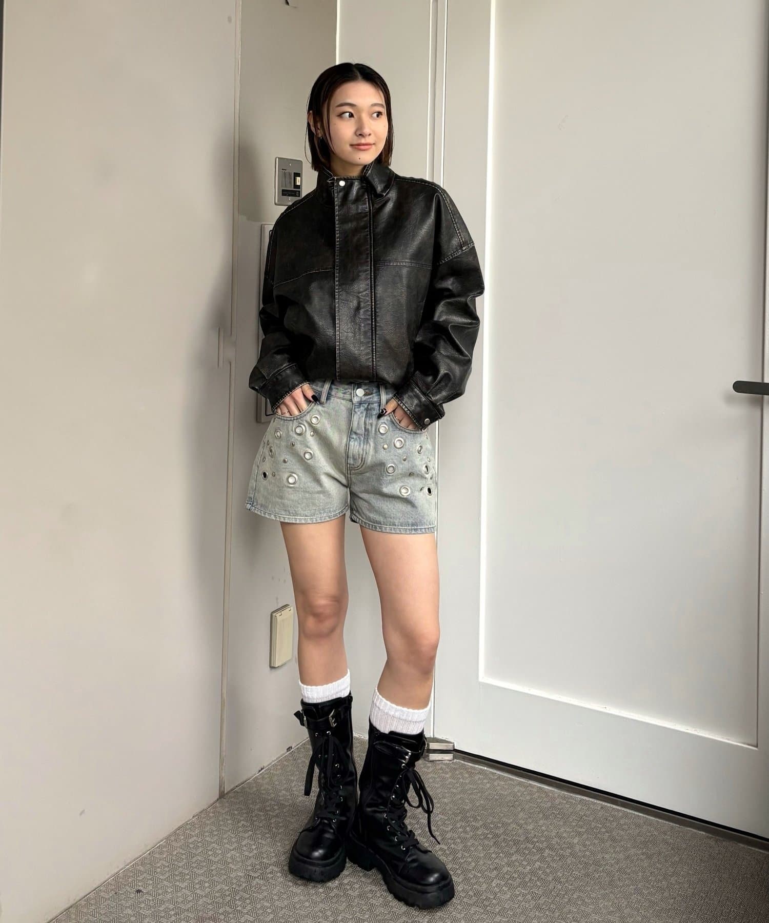 WHO’S WHO gallery(フーズフーギャラリー) EYELET DENIM SHORTS