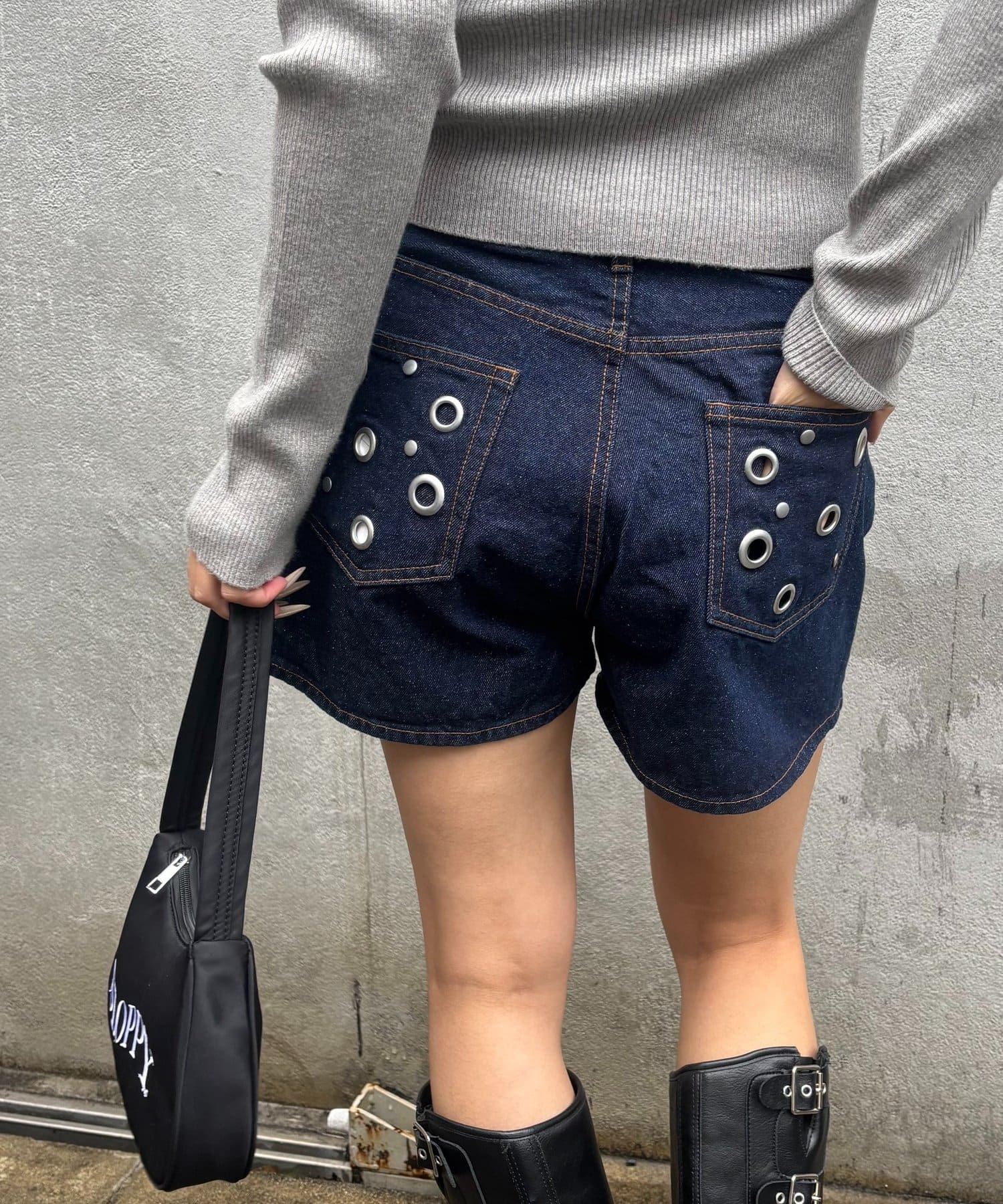 WHO’S WHO gallery(フーズフーギャラリー) EYELET DENIM SHORTS