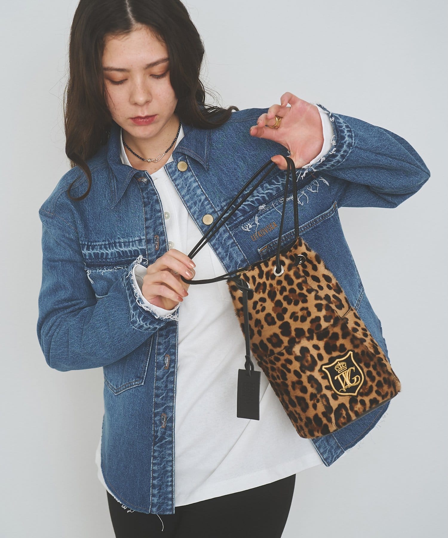 Whim Gazette(ウィム ガゼット) 【MARCO MASI】ヘアレザーワッペン巾着