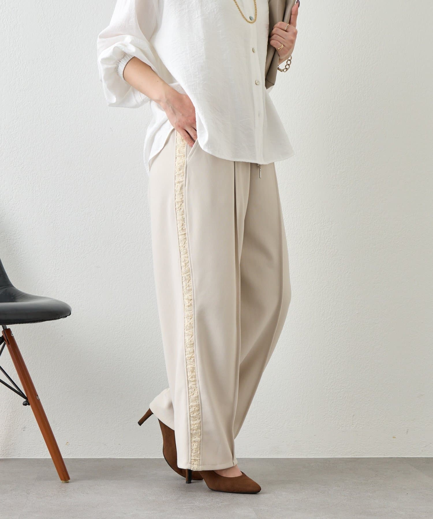 Jena　espace merveilleux(ジェナ　エスパスメルヴェイユ) サイドラインレースパンツ