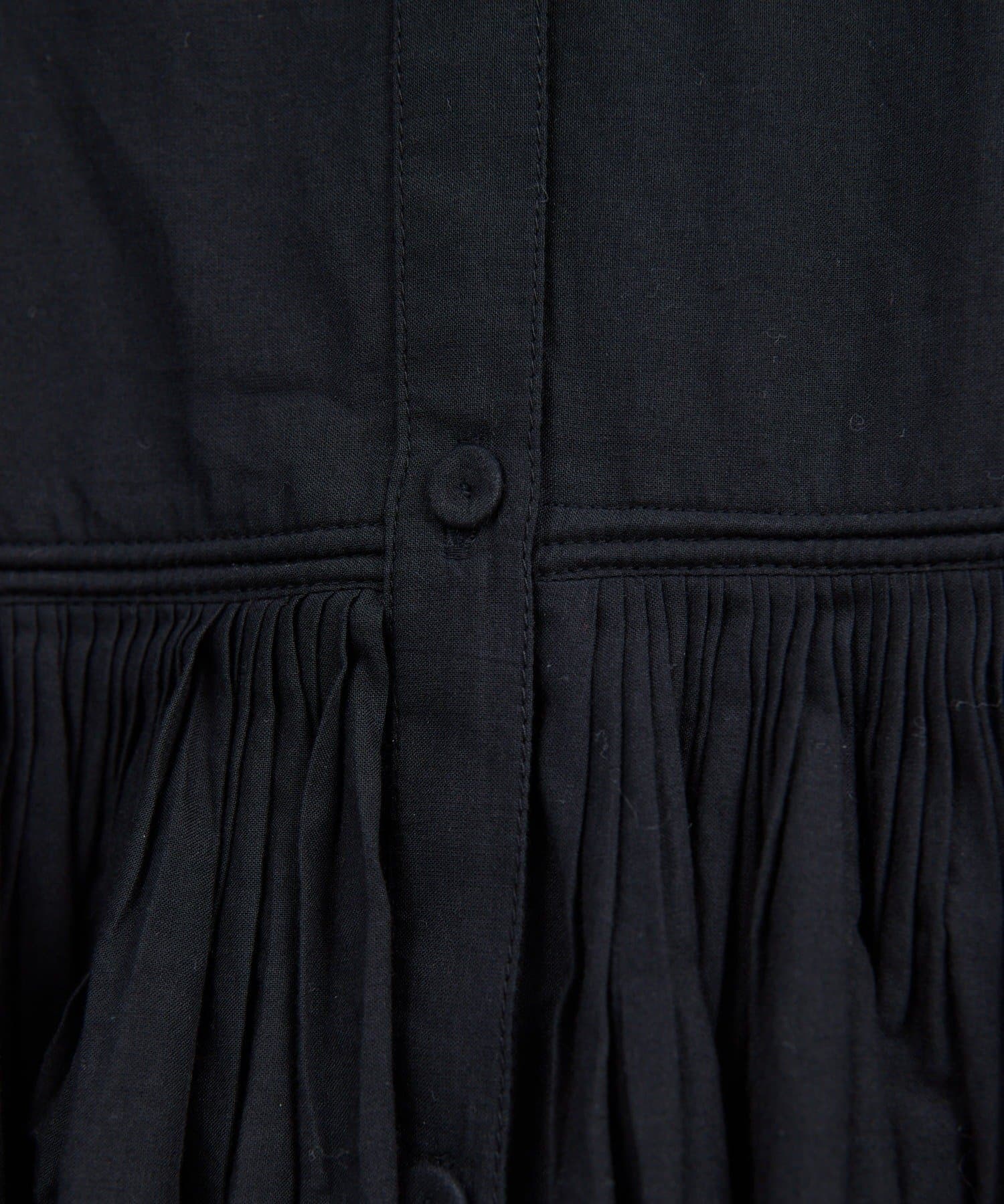 GALLARDAGALANTE(ガリャルダガランテ) 【1/1(木)12:00～予約開始】【Dhritië】タックブラウス