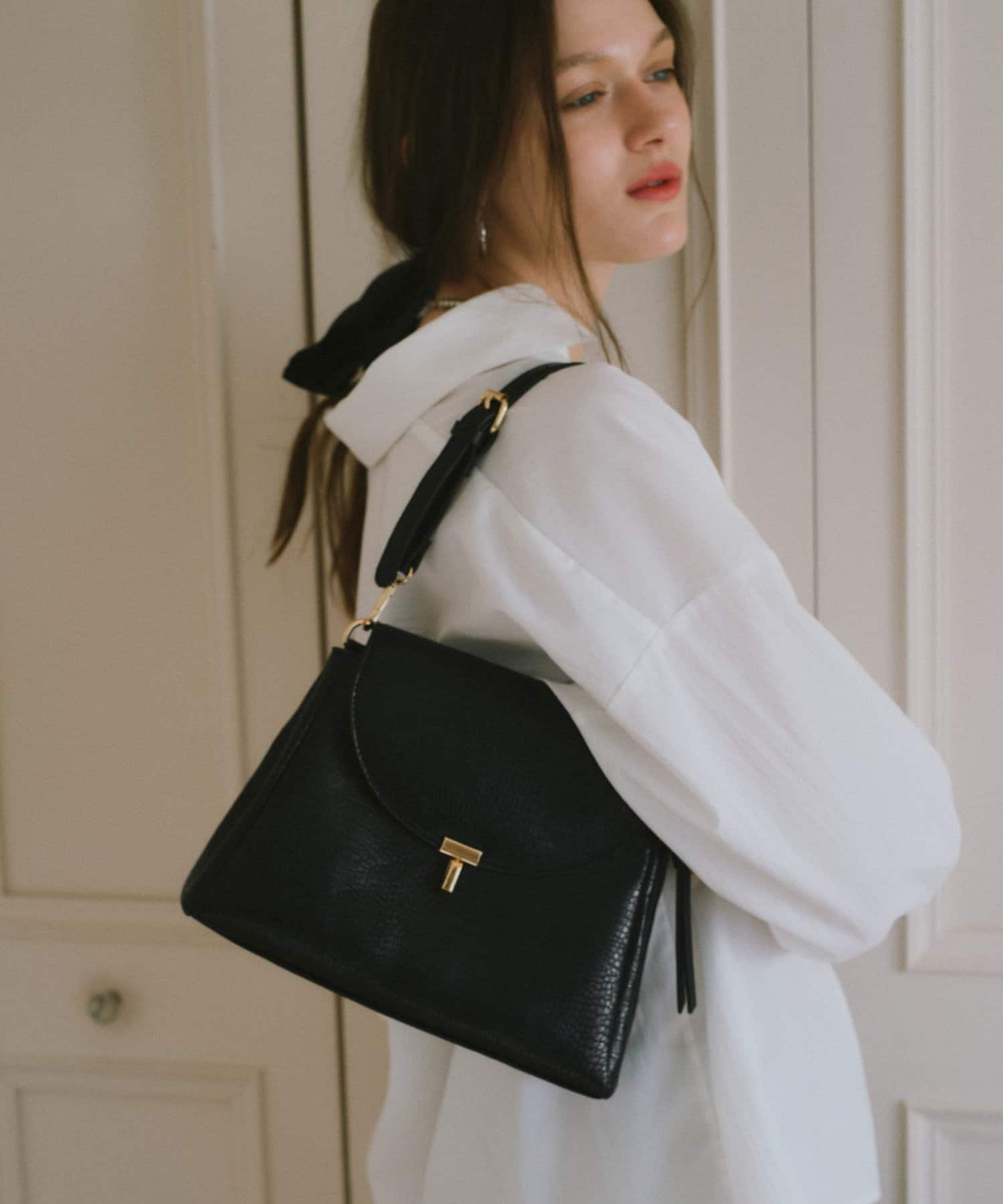 DISCOAT(ディスコート) 【Noka】金具使いフラップショルダー