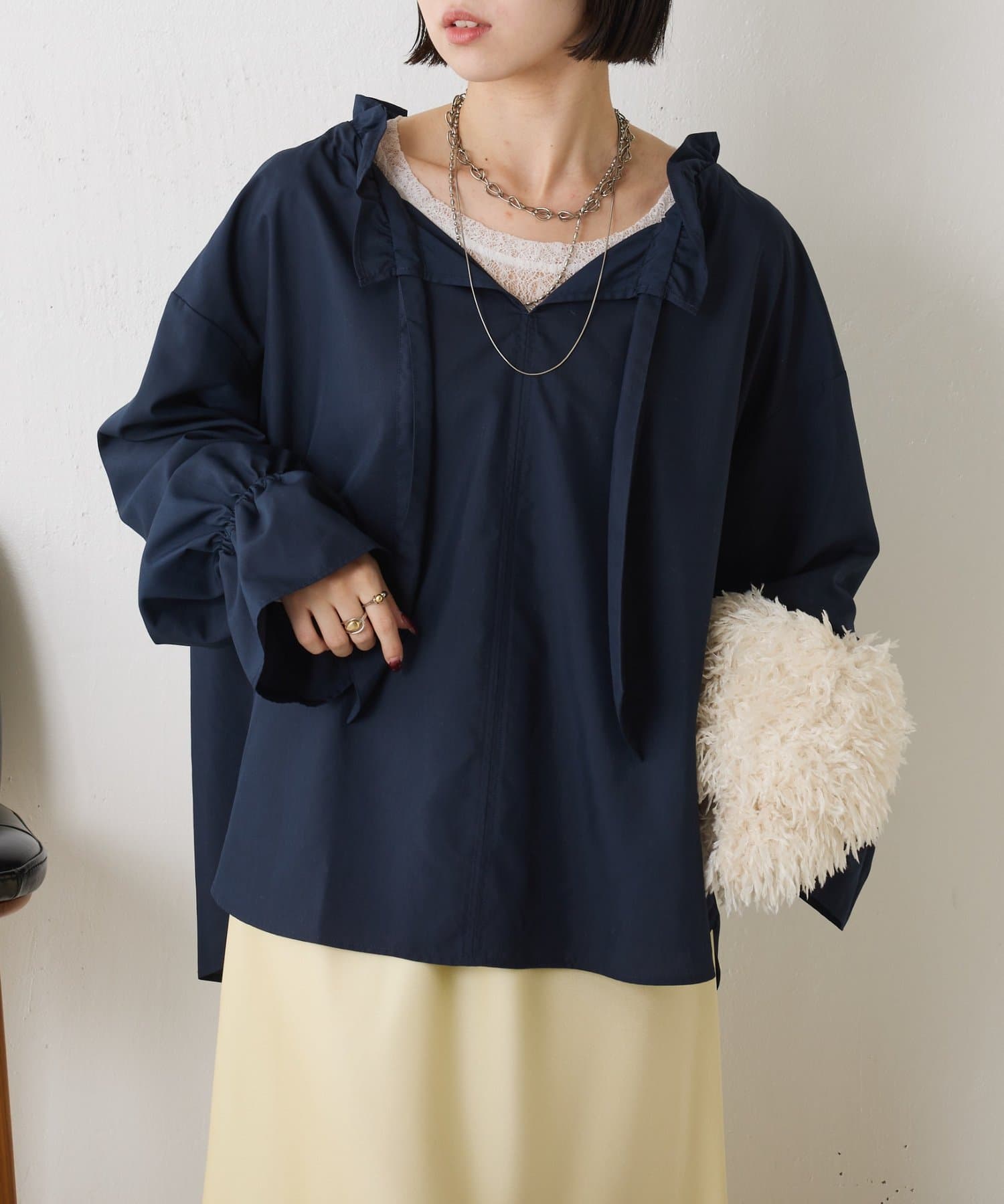 Jena　espace merveilleux(ジェナ　エスパスメルヴェイユ) 袖フリルリボンタイブラウス