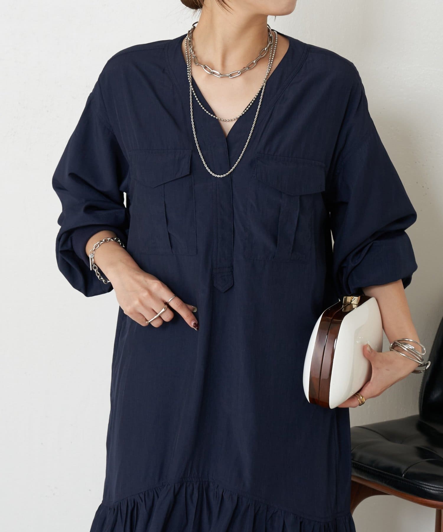 Jena　espace merveilleux(ジェナ　エスパスメルヴェイユ) Vネックギャザーワンピース