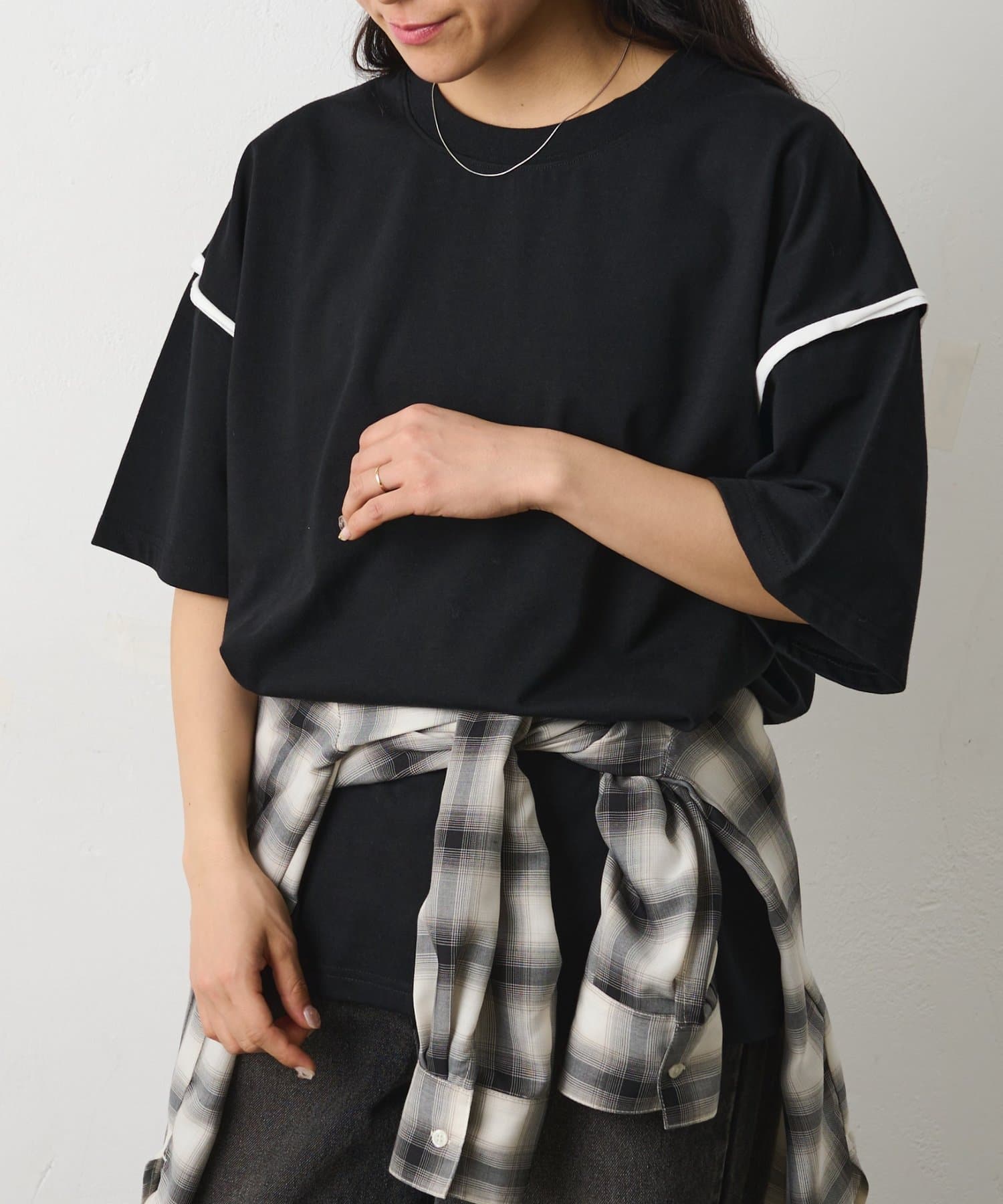 COLONY 2139(コロニー トゥーワンスリーナイン) カットオフ配色半袖TEE