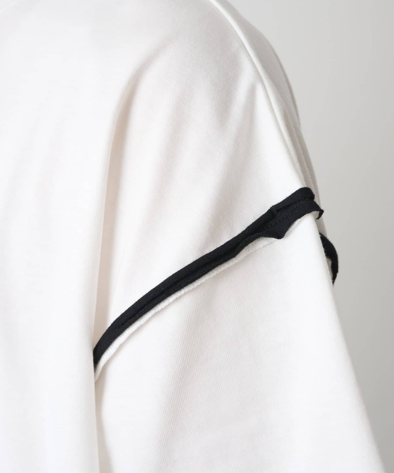 COLONY 2139(コロニー トゥーワンスリーナイン) カットオフ配色半袖TEE