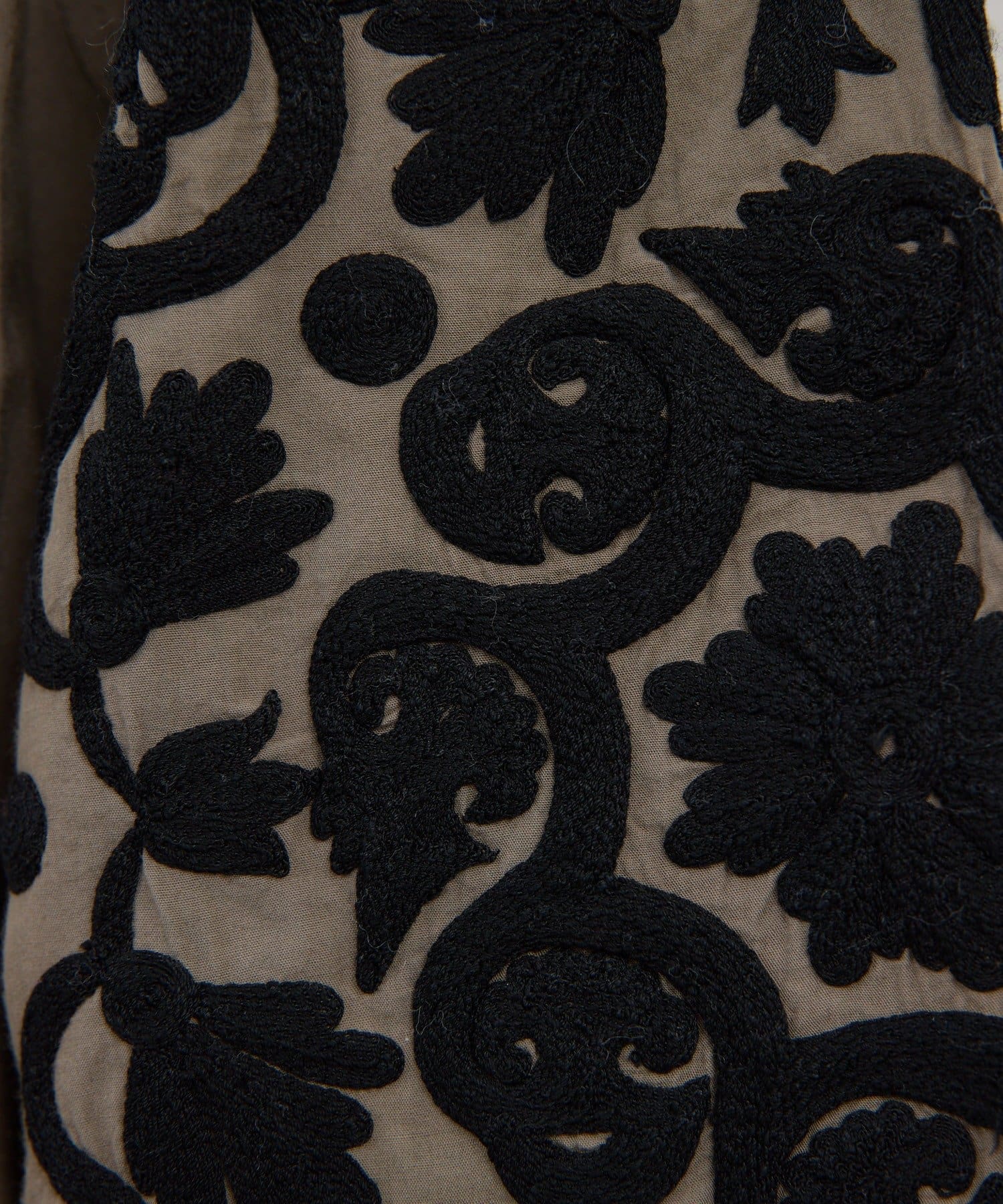 GALLARDAGALANTE(ガリャルダガランテ) 【1/1(木)12:00~予約開始】【Dhritië】刺繍スリーブワンピース