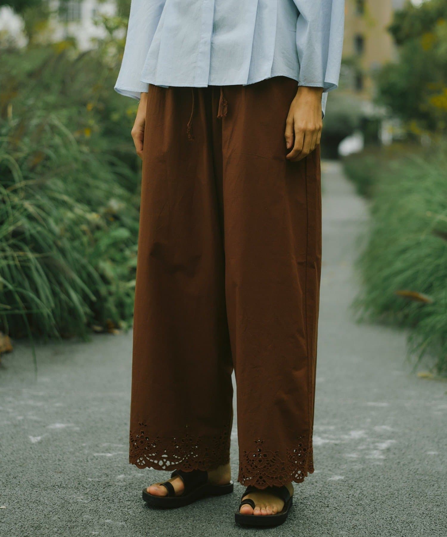 GALLARDAGALANTE(ガリャルダガランテ) 【1/1(木)12:00~予約開始】【Dhritië】【手洗い可】ヘムレースパンツ