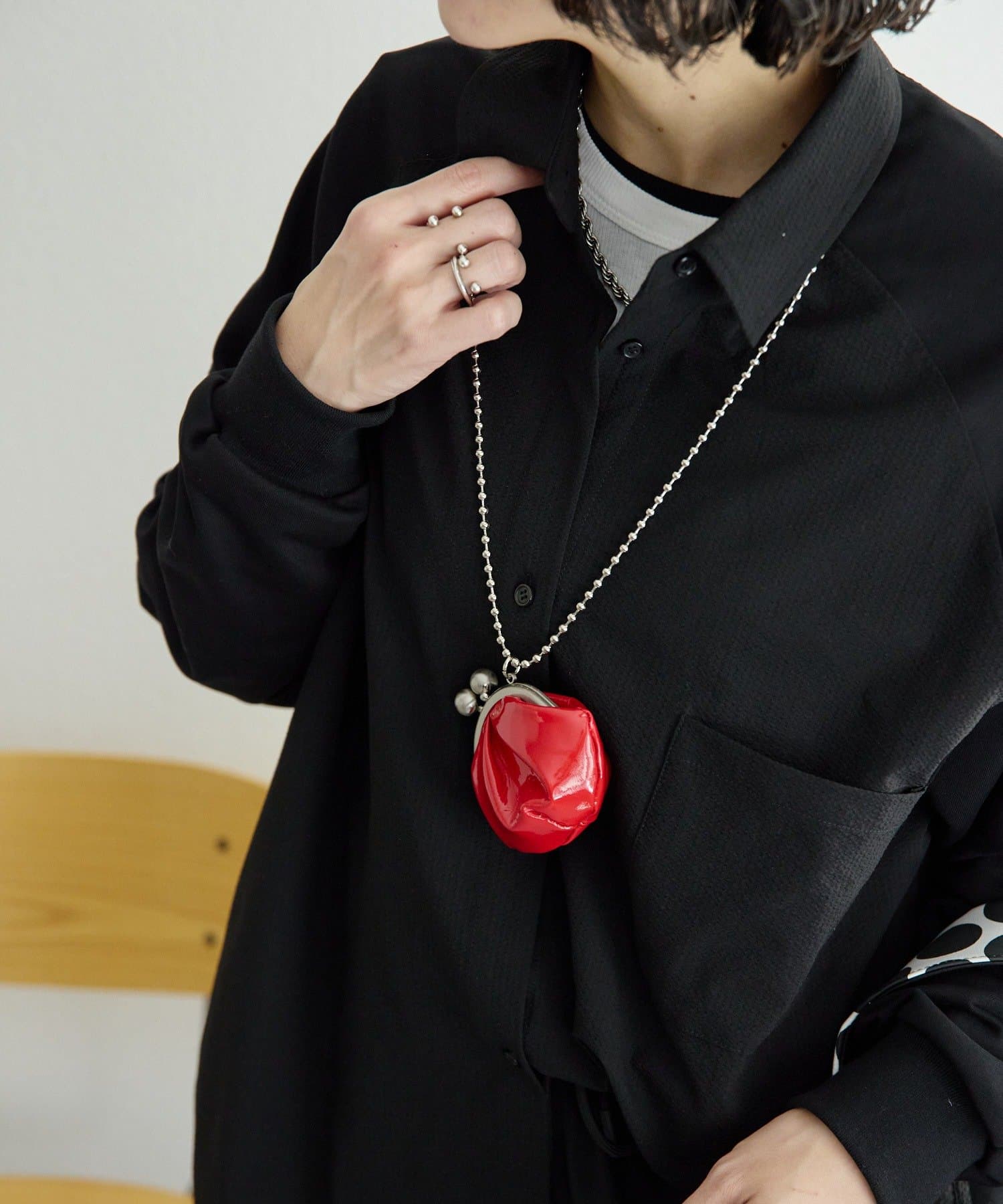 ear PAPILLONNER(イア パピヨネ) 【kawa-kawa(カワカワ)】NO509 kuchiganeチェーン付マルチケース