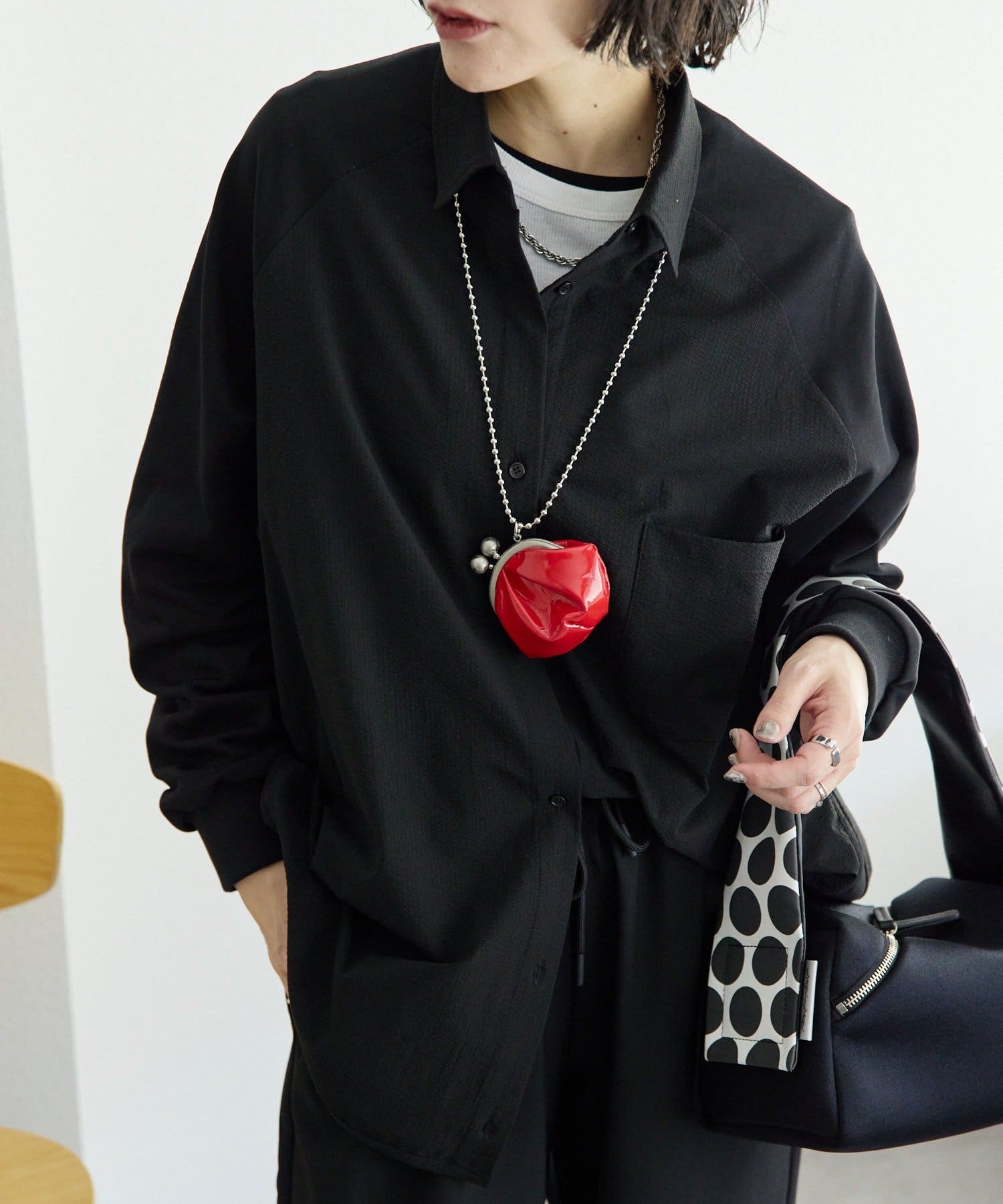 ear PAPILLONNER(イア パピヨネ) 【kawa-kawa(カワカワ)】NO509 kuchiganeチェーン付マルチケース