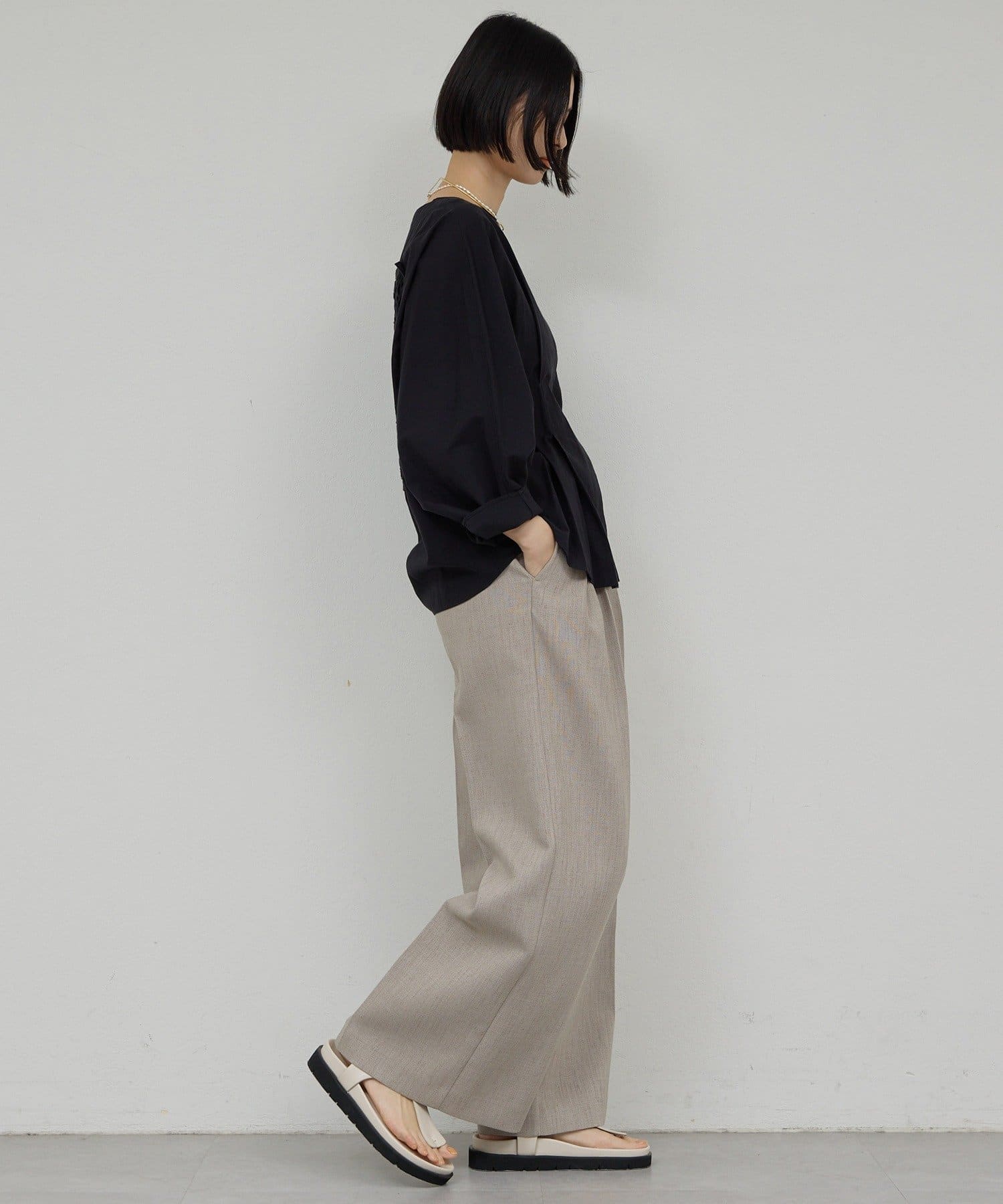 GALLARDAGALANTE(ガリャルダガランテ) 【1/1(木)12:00～予約開始】【Dhritië】バックレースシャツ